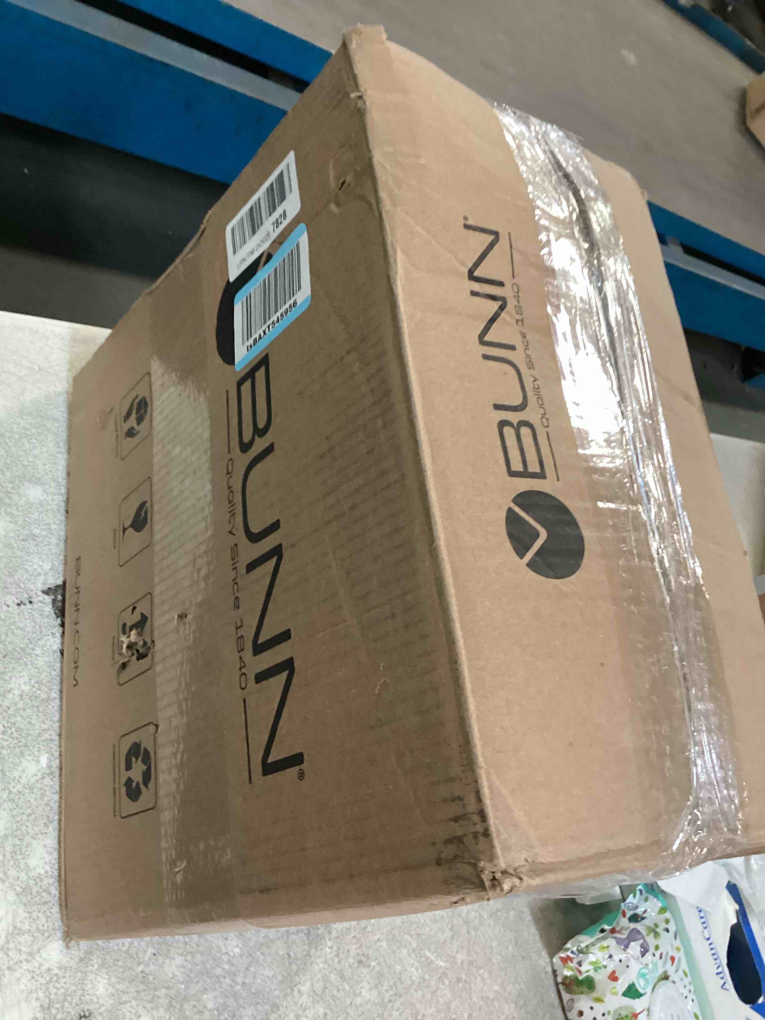 https://s3.amazonaws.com/lotting-images-prod/bidfta/TEA2157112_1743087995671.jpeg