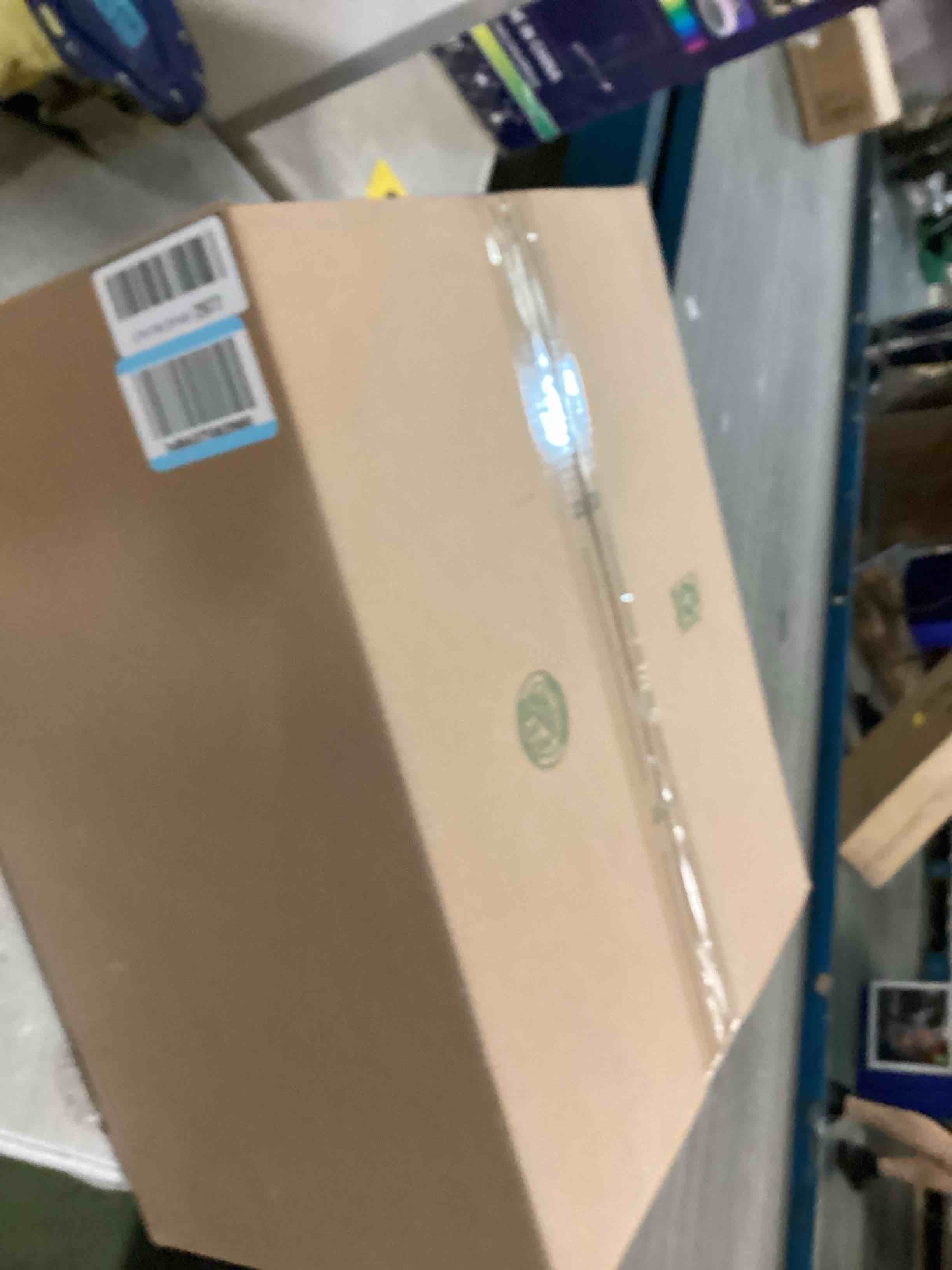 https://s3.amazonaws.com/lotting-images-prod/bidfta/TEA2157273_1743165860645.jpeg