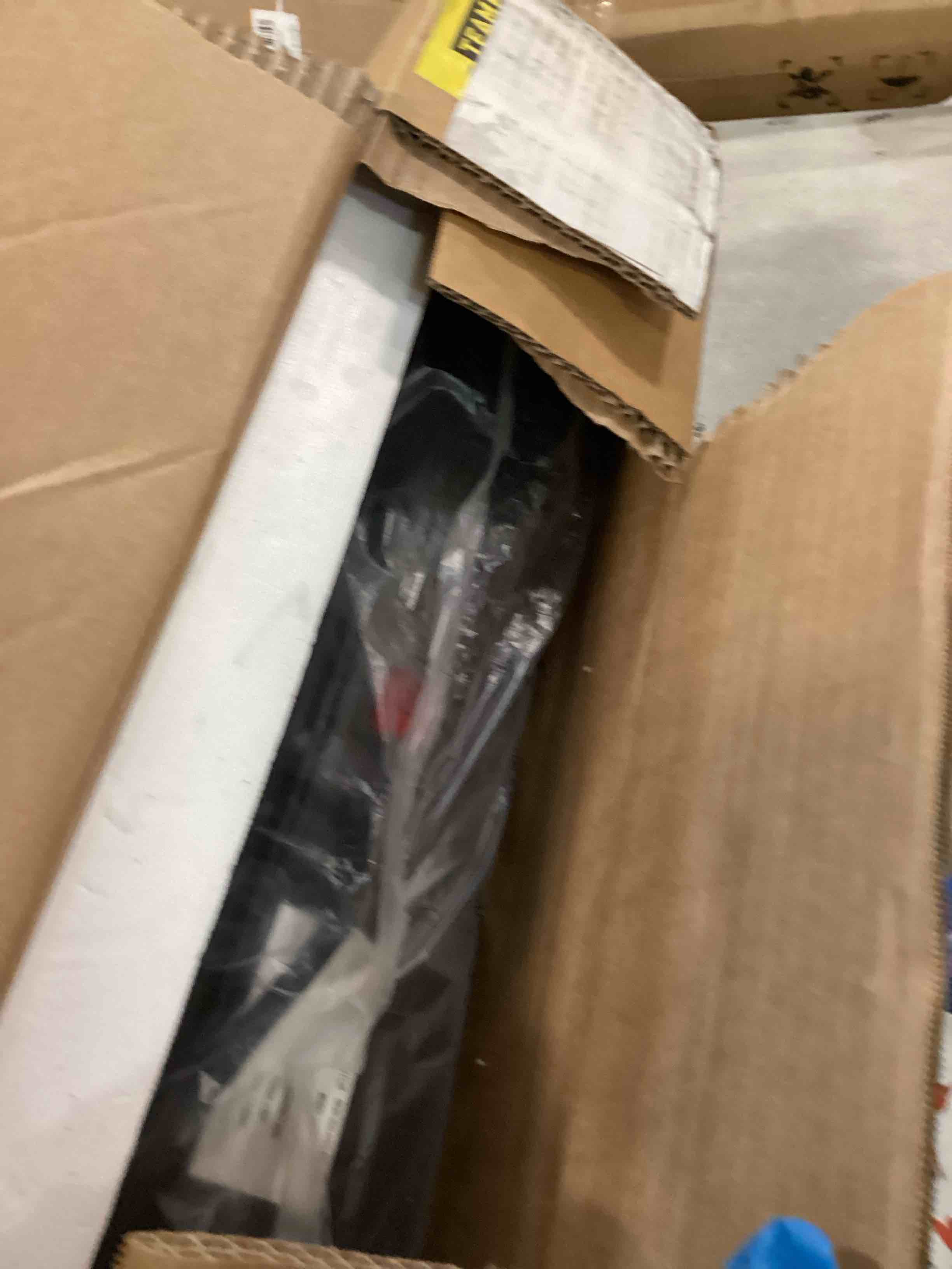 https://s3.amazonaws.com/lotting-images-prod/bidfta/TEA2157279_1743167907850.jpeg