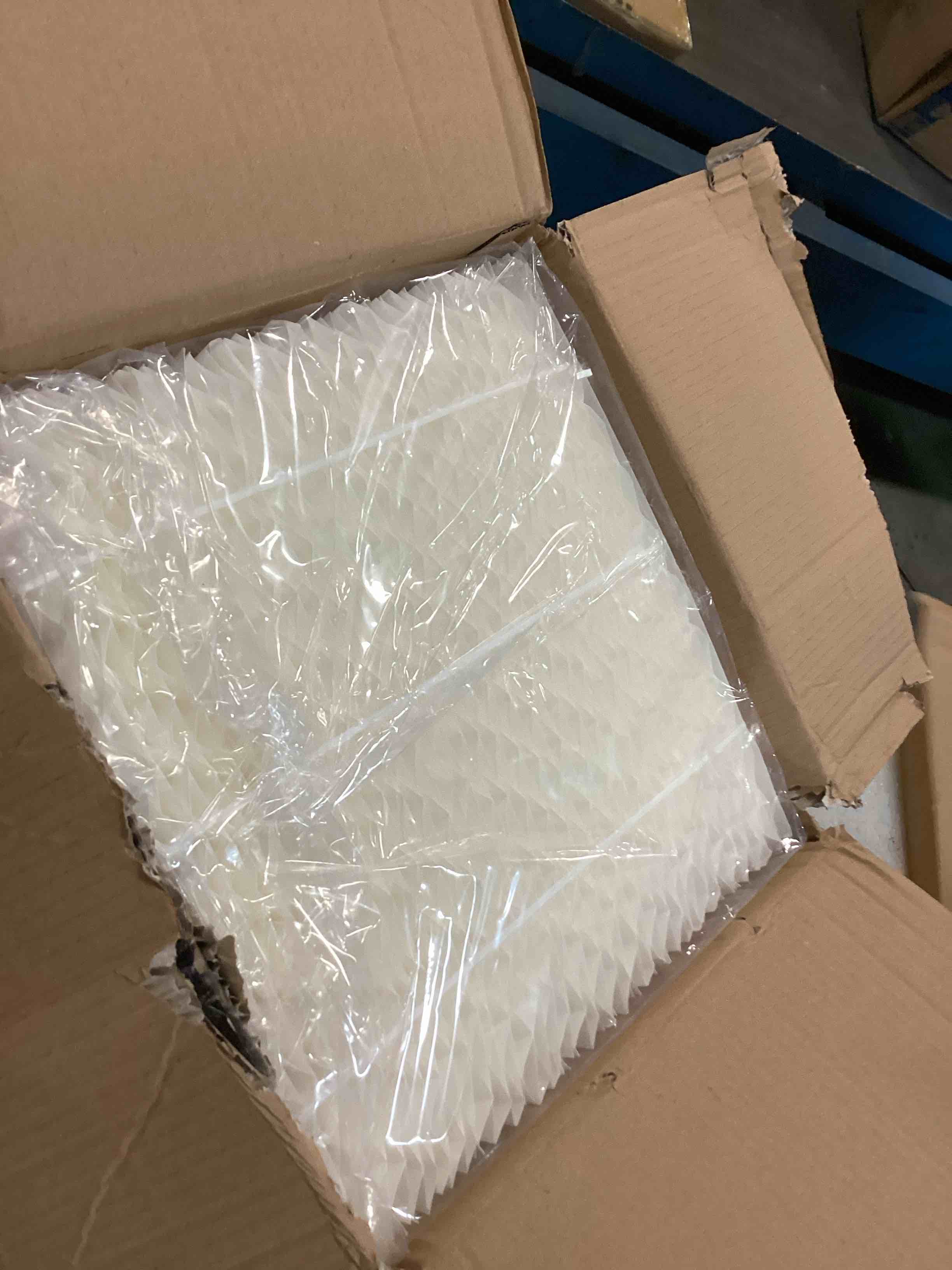 https://s3.amazonaws.com/lotting-images-prod/bidfta/TEA2157520_1743426289477.jpeg