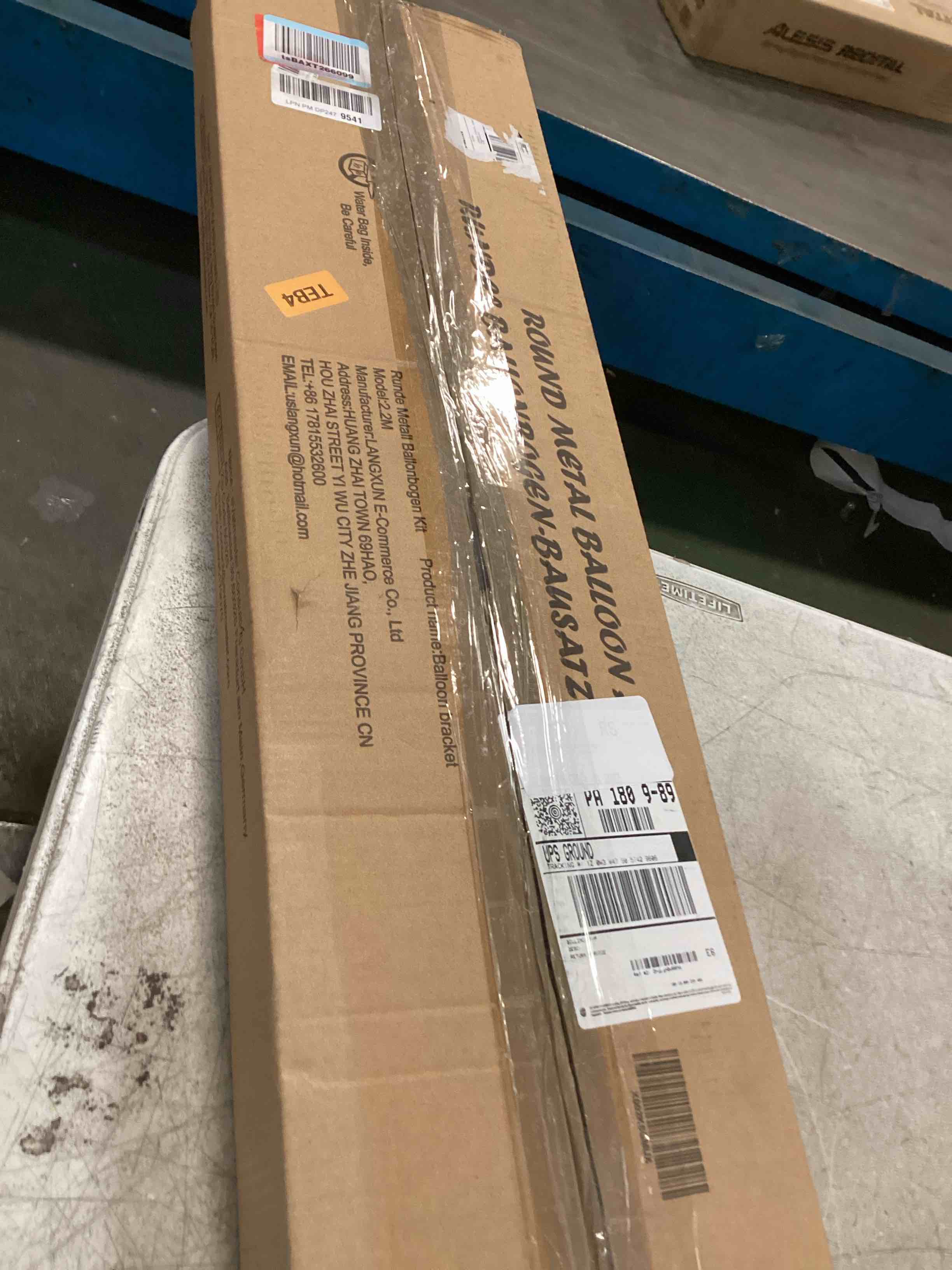https://s3.amazonaws.com/lotting-images-prod/bidfta/TEA2157642_1743433829337.jpeg