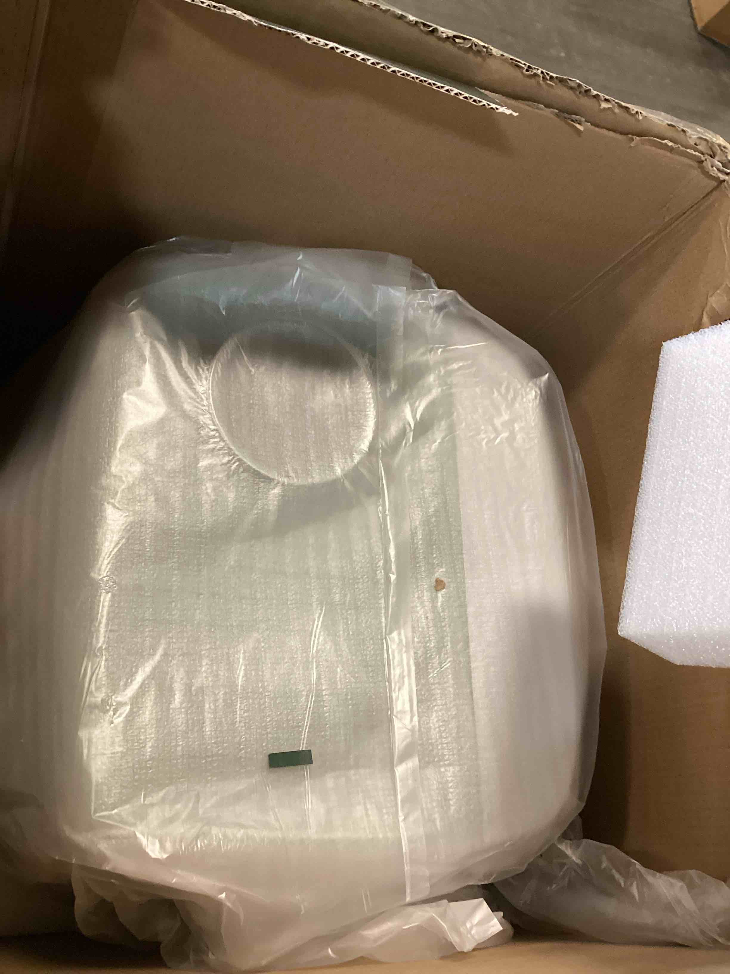 https://s3.amazonaws.com/lotting-images-prod/bidfta/TEA2158183_1742313714742.jpeg