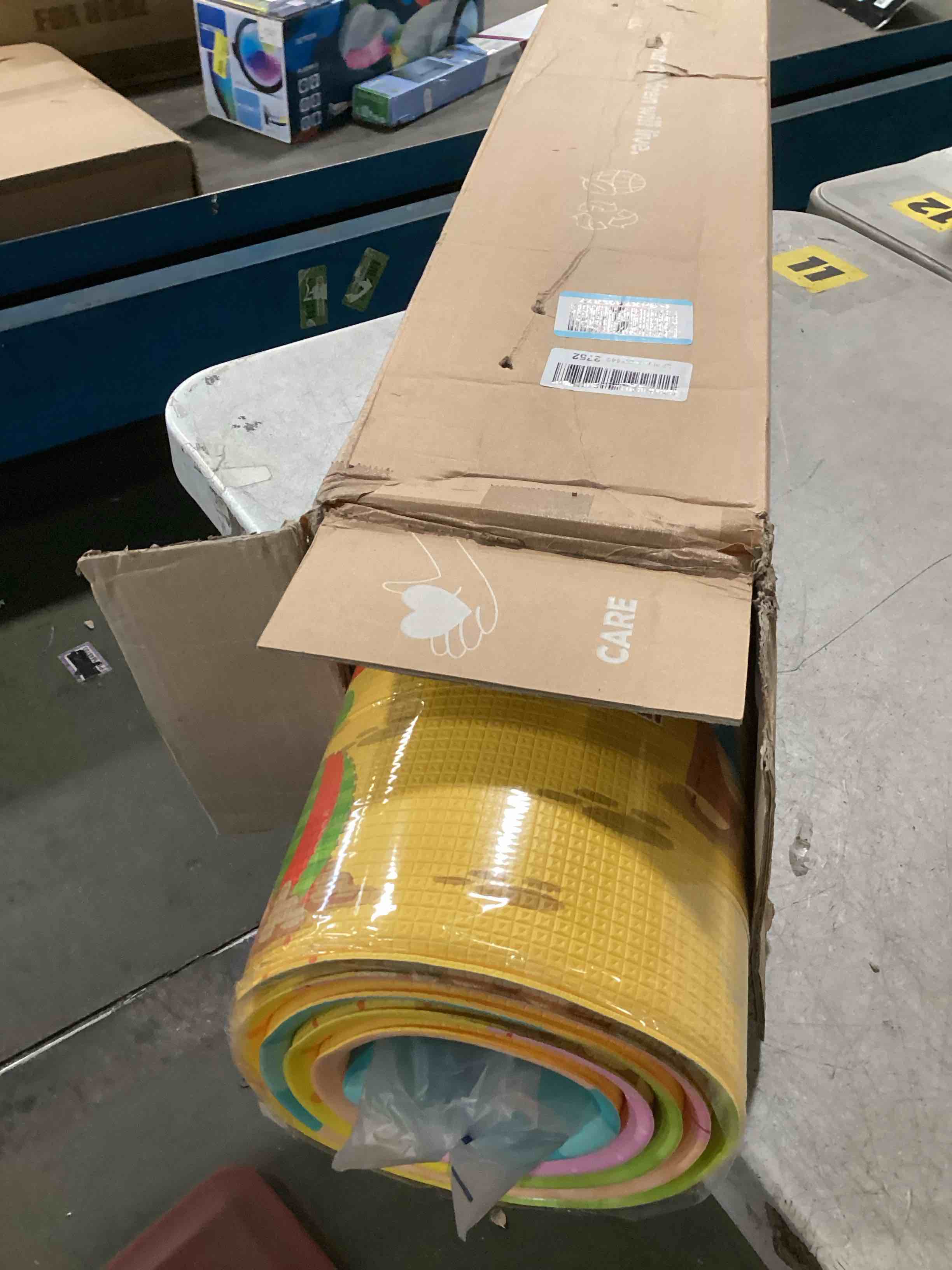 https://s3.amazonaws.com/lotting-images-prod/bidfta/TEA2158655_1742485268694.jpeg