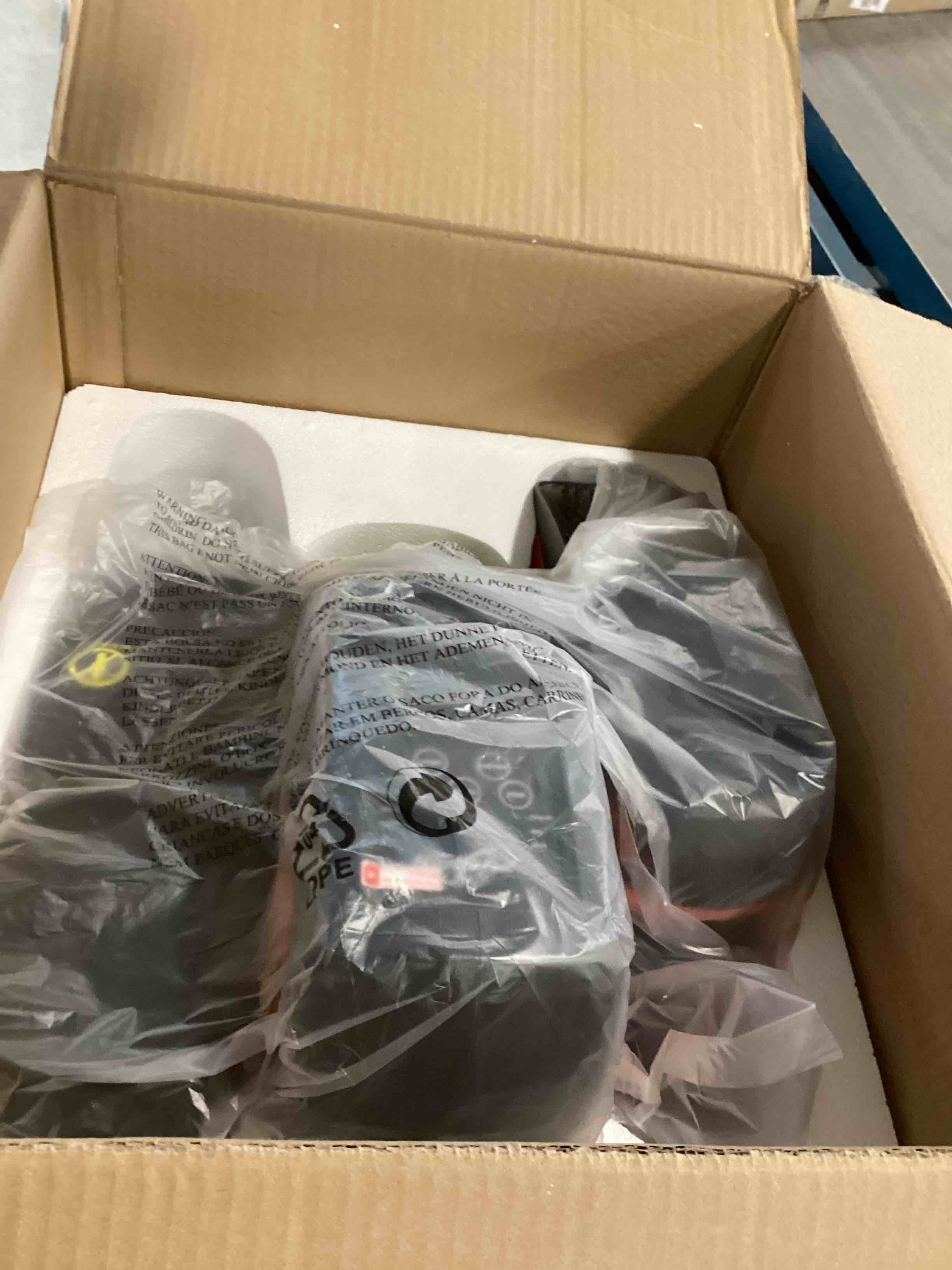 https://s3.amazonaws.com/lotting-images-prod/bidfta/TEA2158739_1742568256114.jpeg