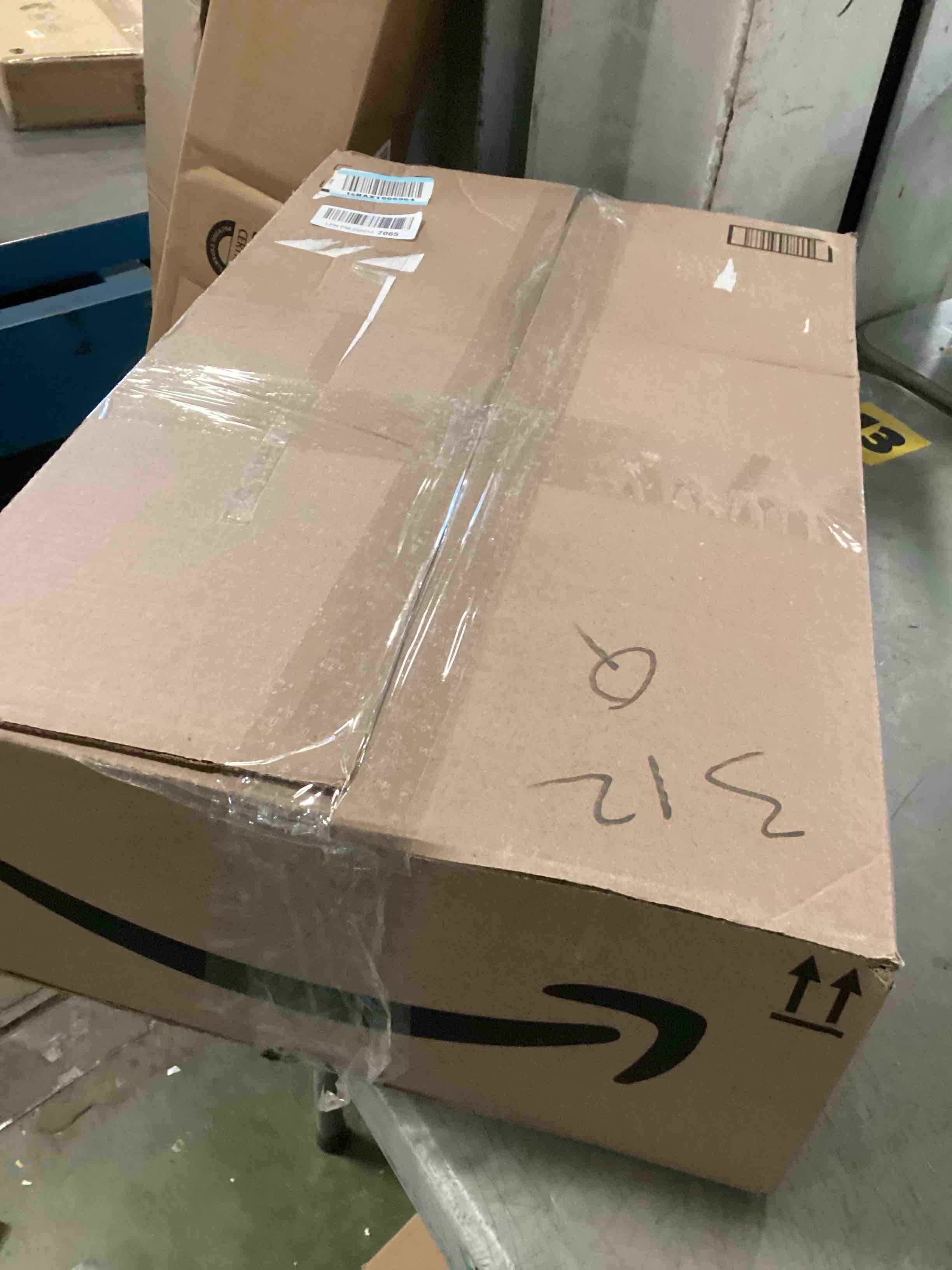 https://s3.amazonaws.com/lotting-images-prod/bidfta/TEA2158946_1742828334729.jpeg
