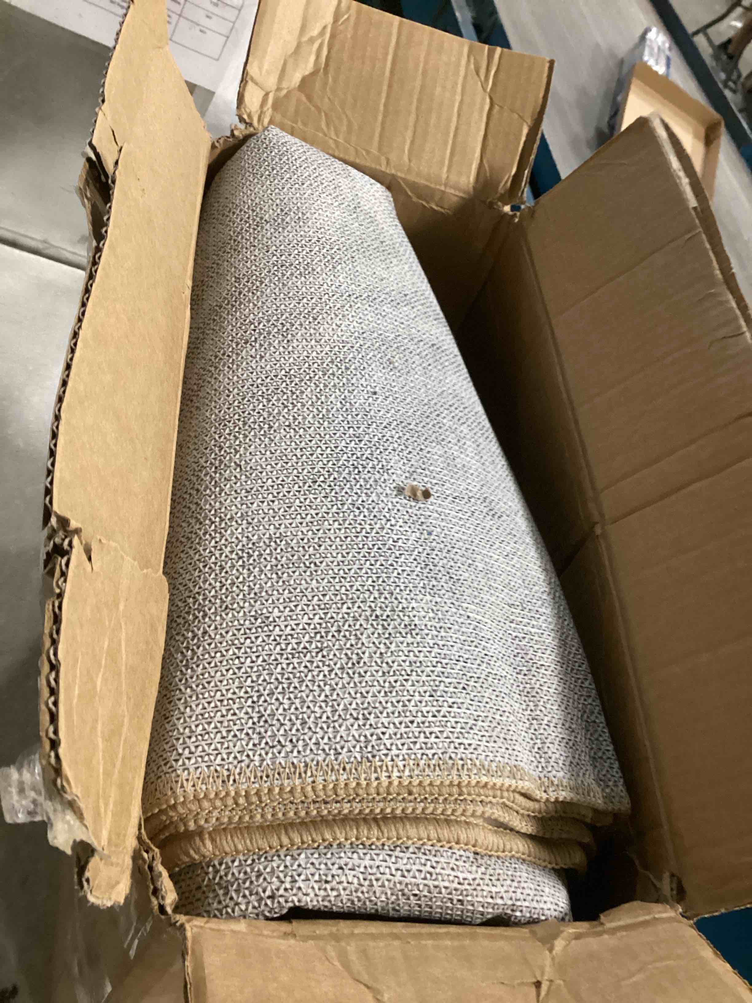 https://s3.amazonaws.com/lotting-images-prod/bidfta/TEA2159688_1743164705350.jpeg