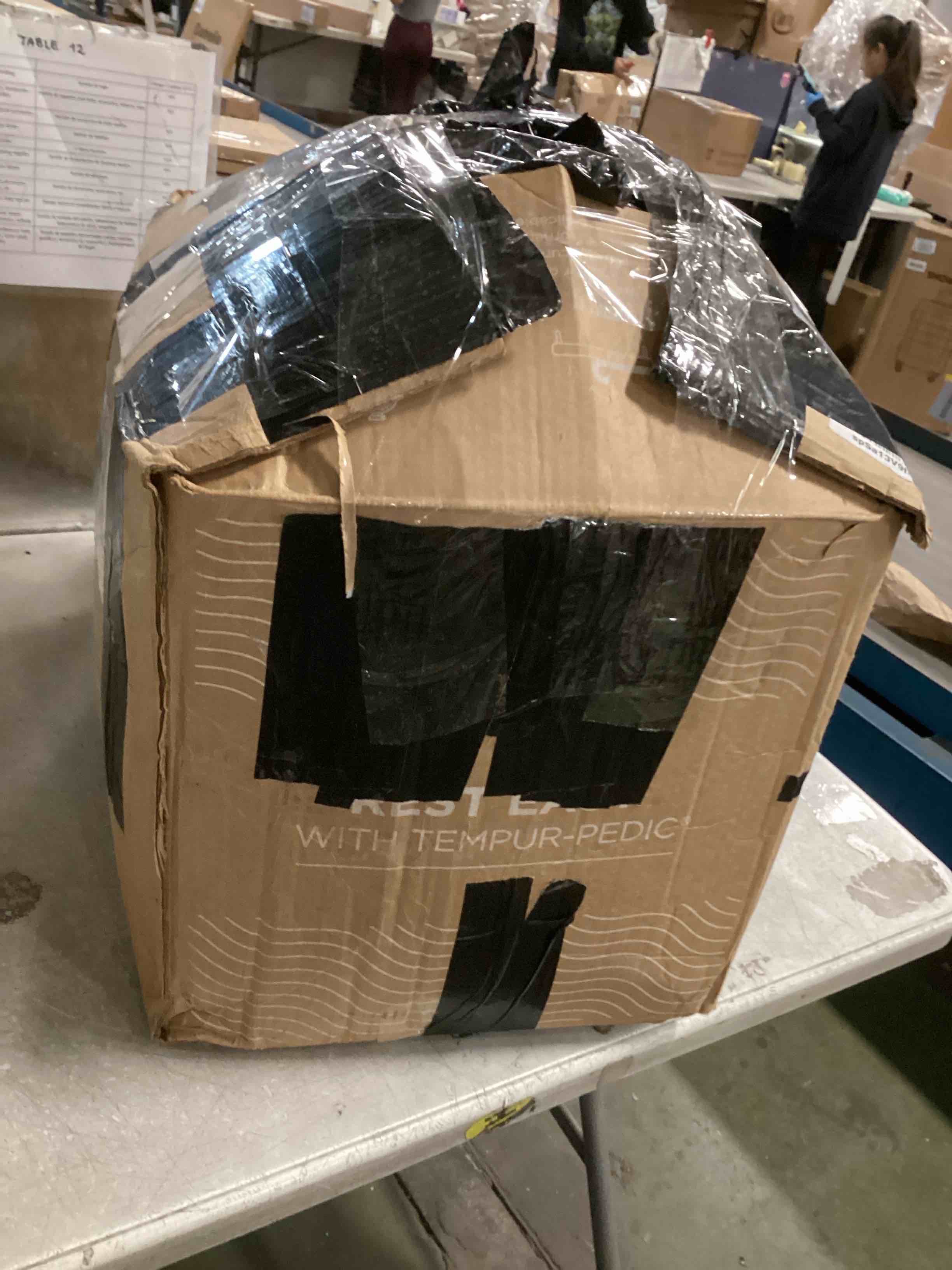 https://s3.amazonaws.com/lotting-images-prod/bidfta/TEA2159700_1743166099580.jpeg