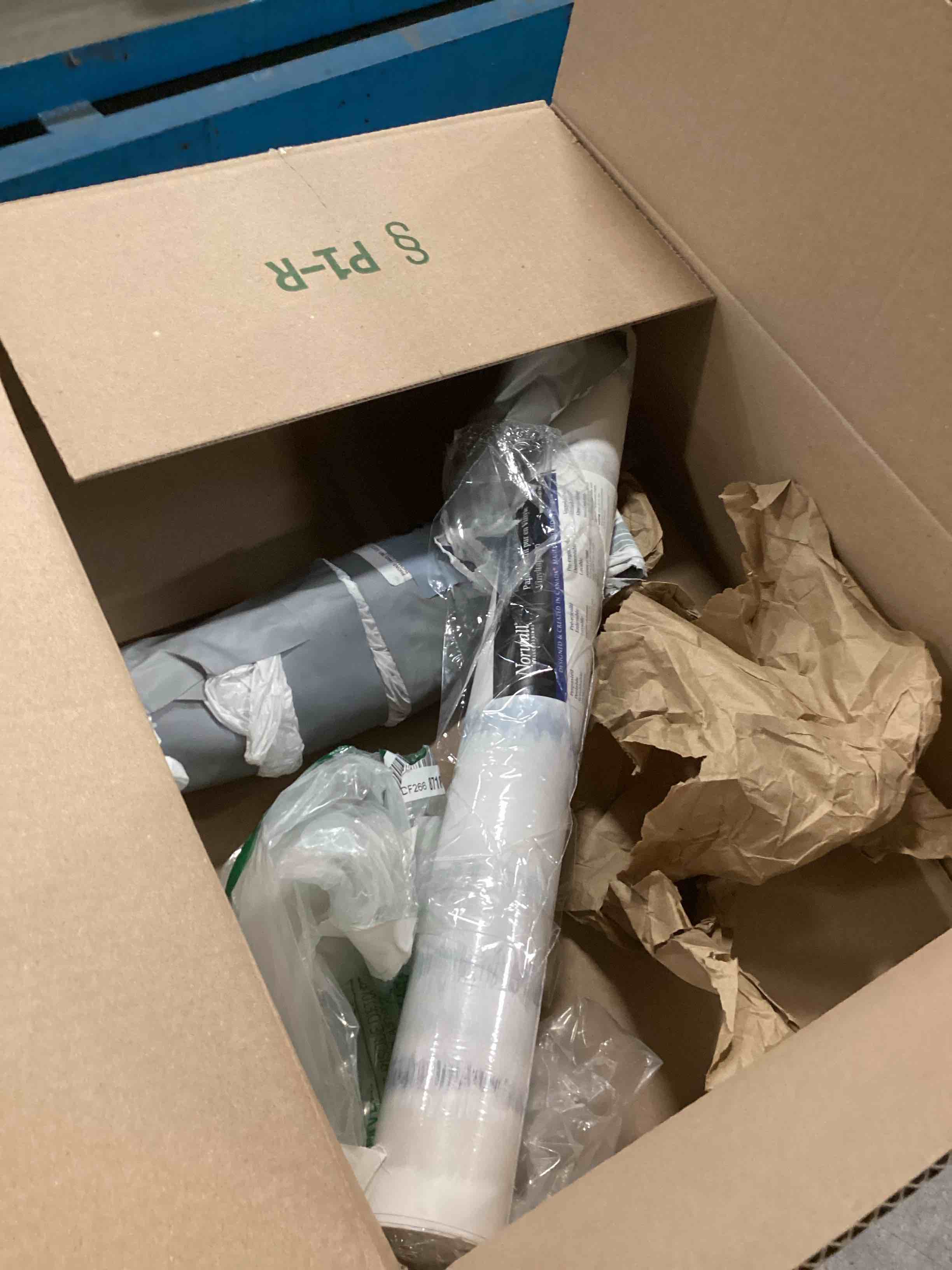 https://s3.amazonaws.com/lotting-images-prod/bidfta/TEA2160524_1743598149407.jpeg