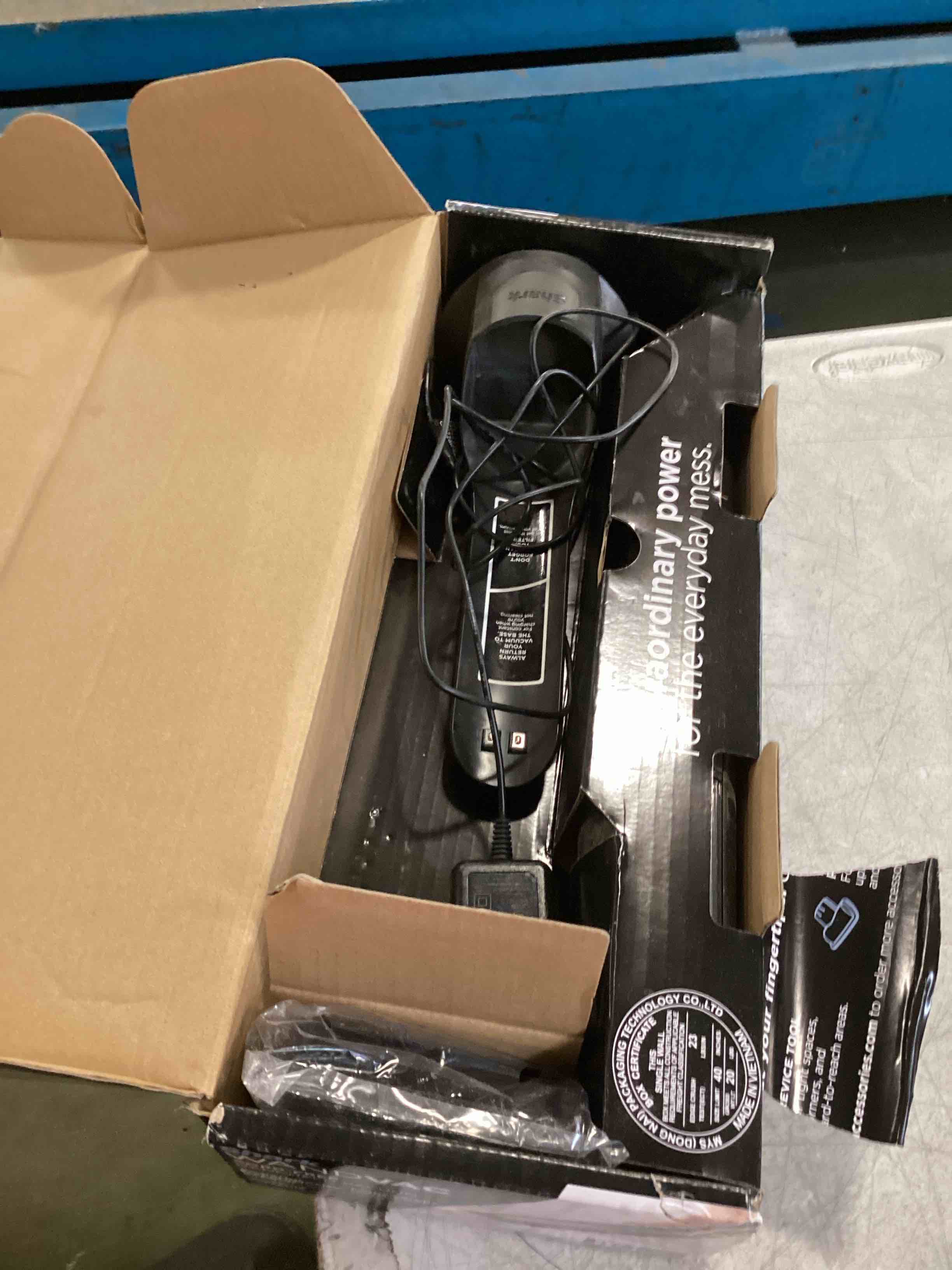 https://s3.amazonaws.com/lotting-images-prod/bidfta/TEA2160656_1743615442536.jpeg