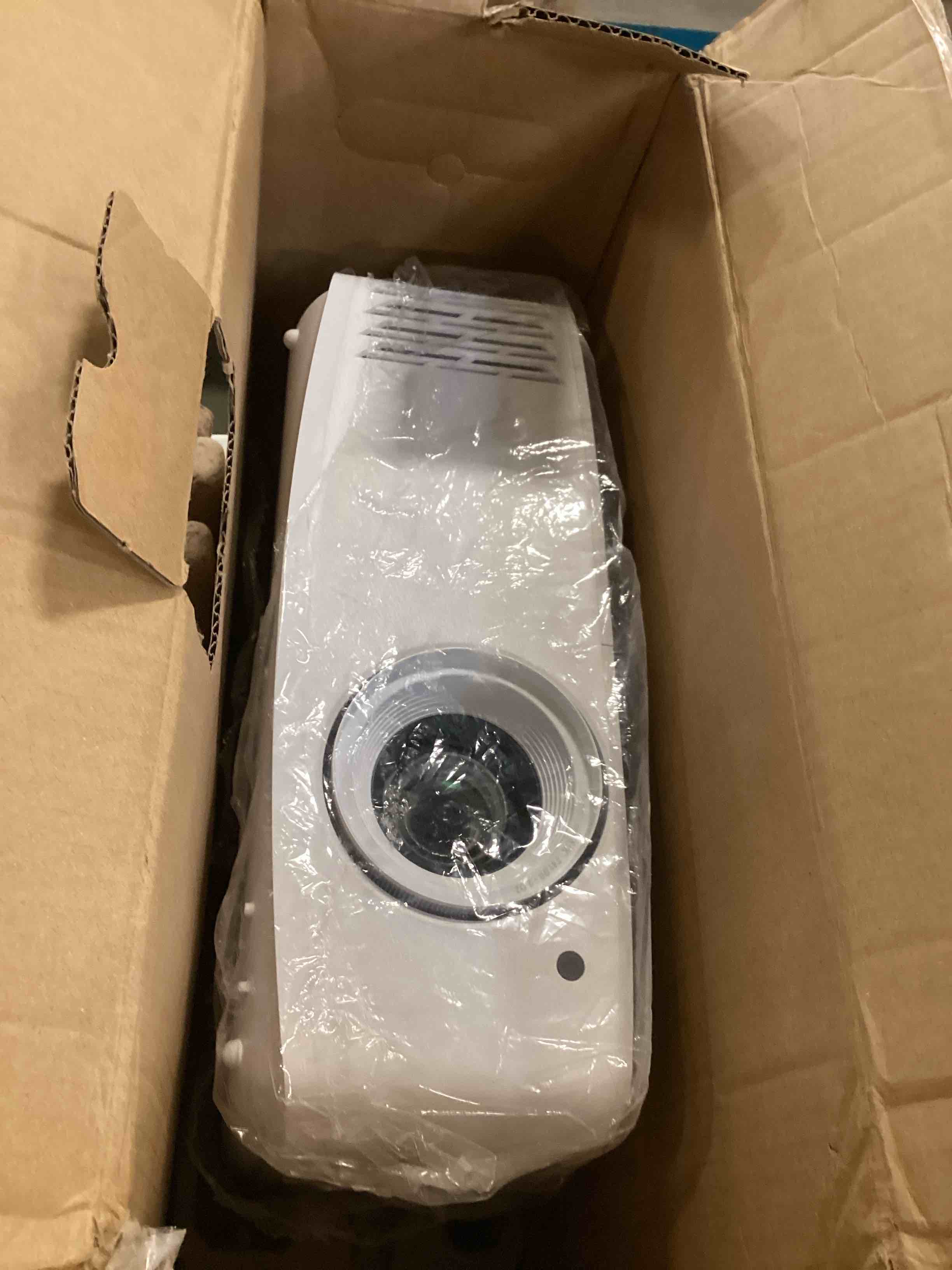 https://s3.amazonaws.com/lotting-images-prod/bidfta/TEA2160689_1743620179096.jpeg