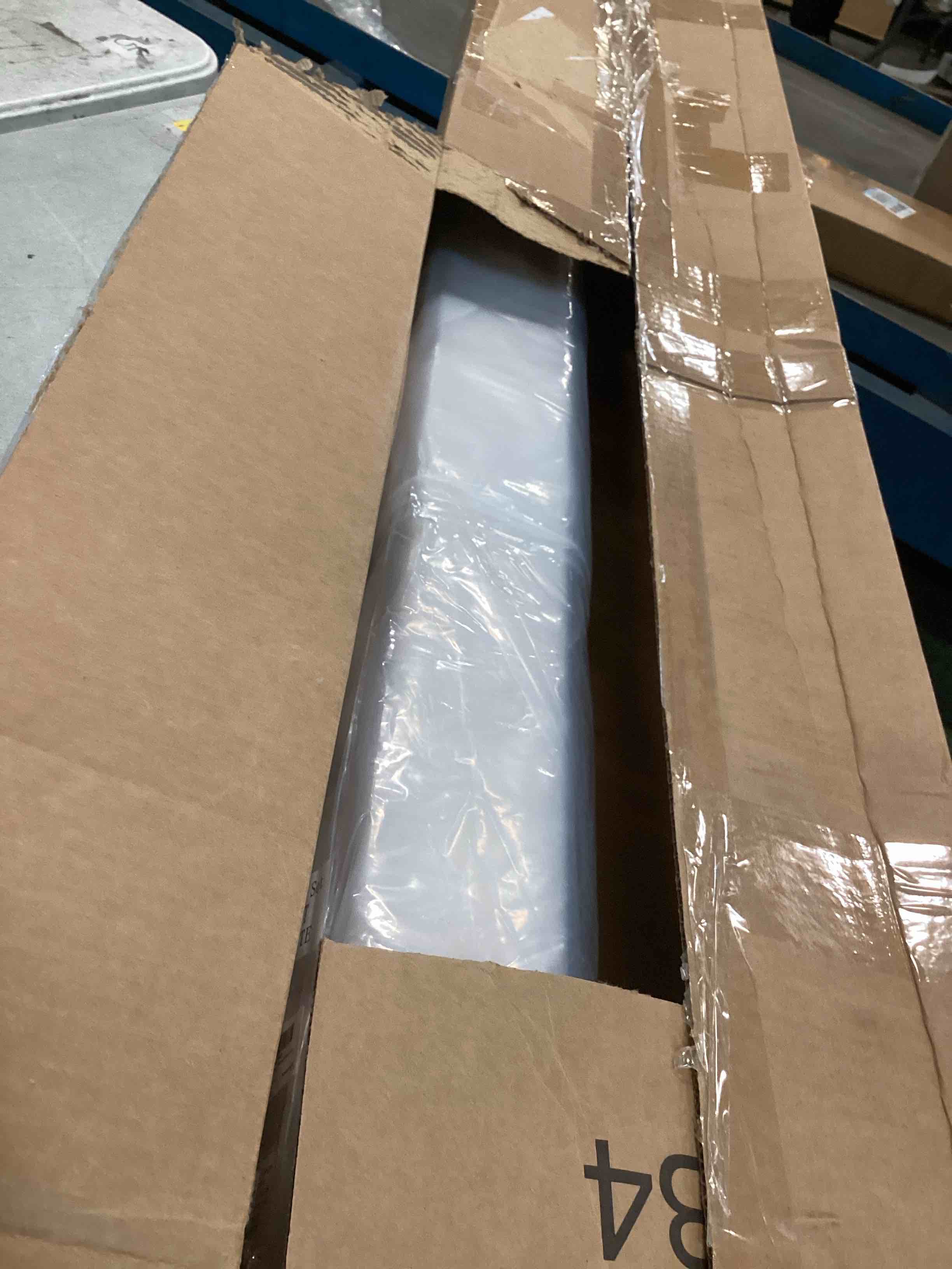 https://s3.amazonaws.com/lotting-images-prod/bidfta/TEA2160908_1743704945456.jpeg