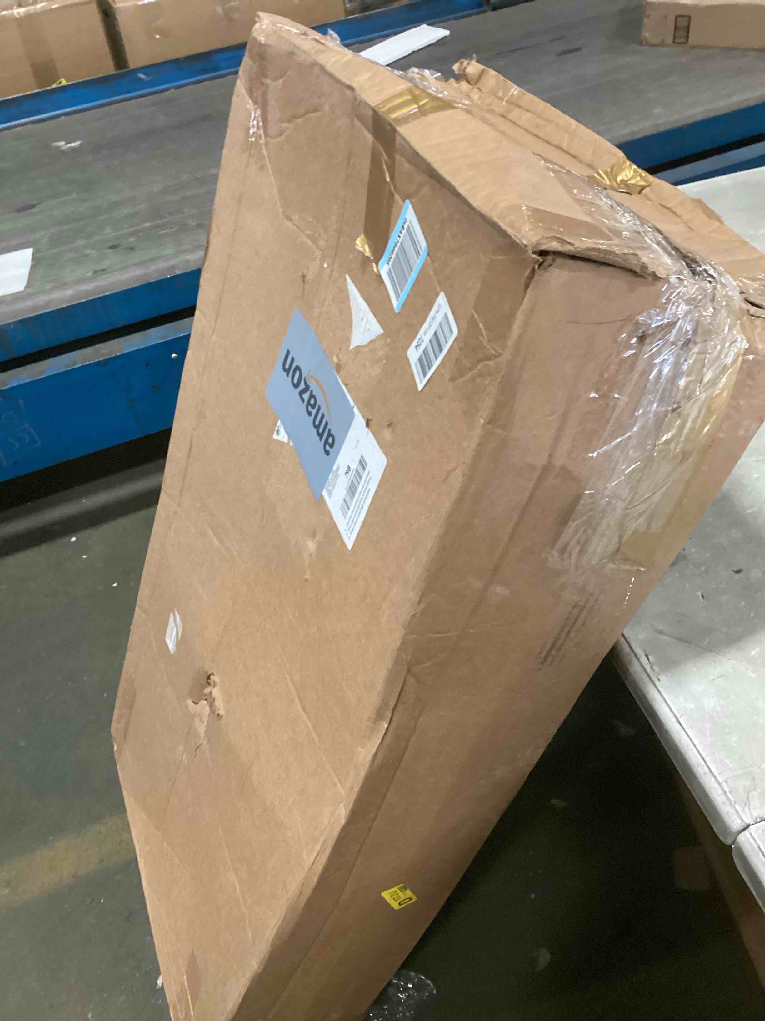 https://s3.amazonaws.com/lotting-images-prod/bidfta/TEA2161931_1742404668243.jpeg