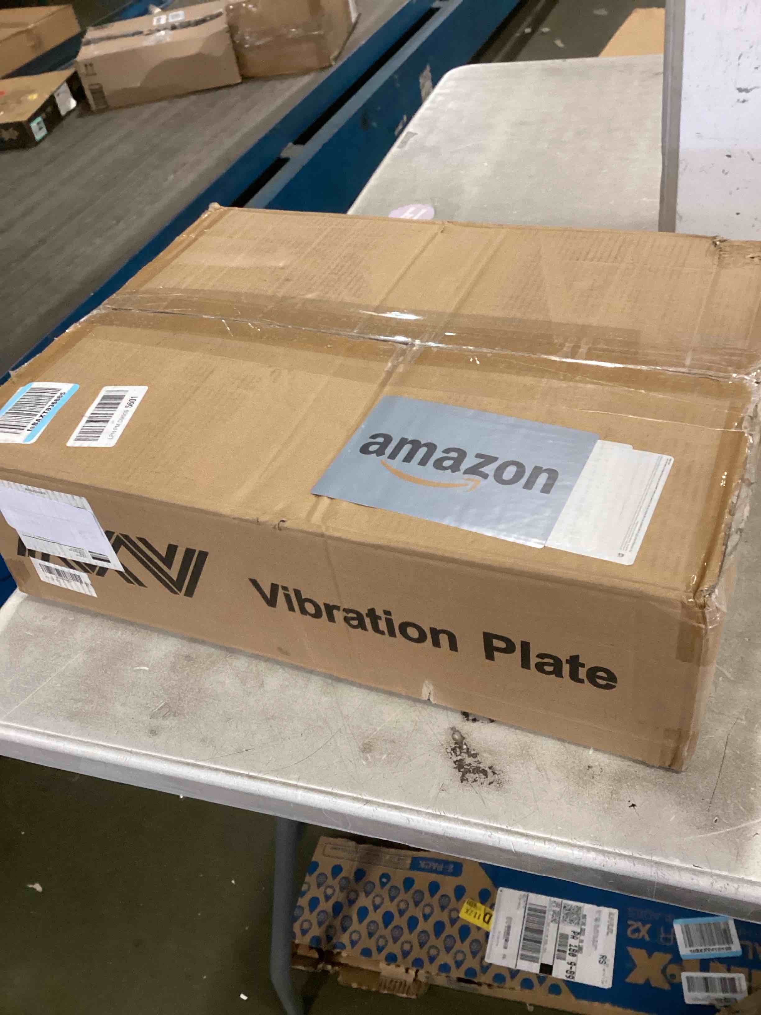 https://s3.amazonaws.com/lotting-images-prod/bidfta/TEA2162409_1742578310652.jpeg