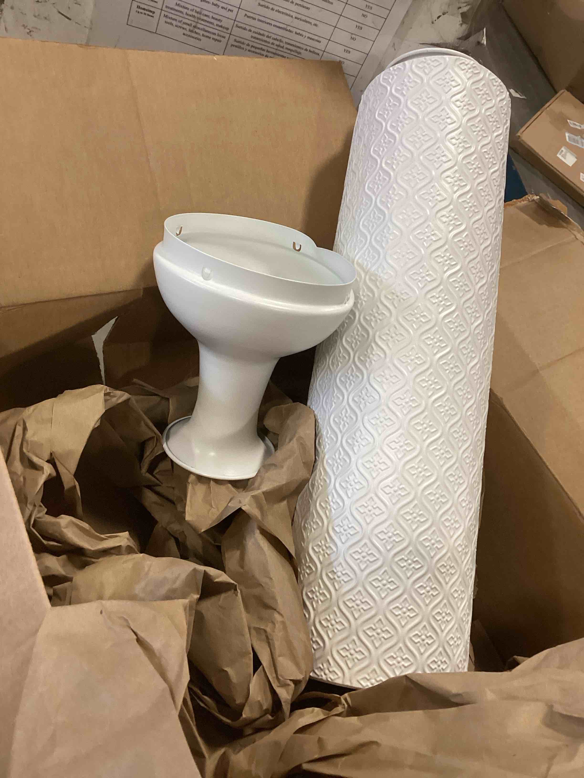 https://s3.amazonaws.com/lotting-images-prod/bidfta/TEA2162682_1742839746015.jpeg