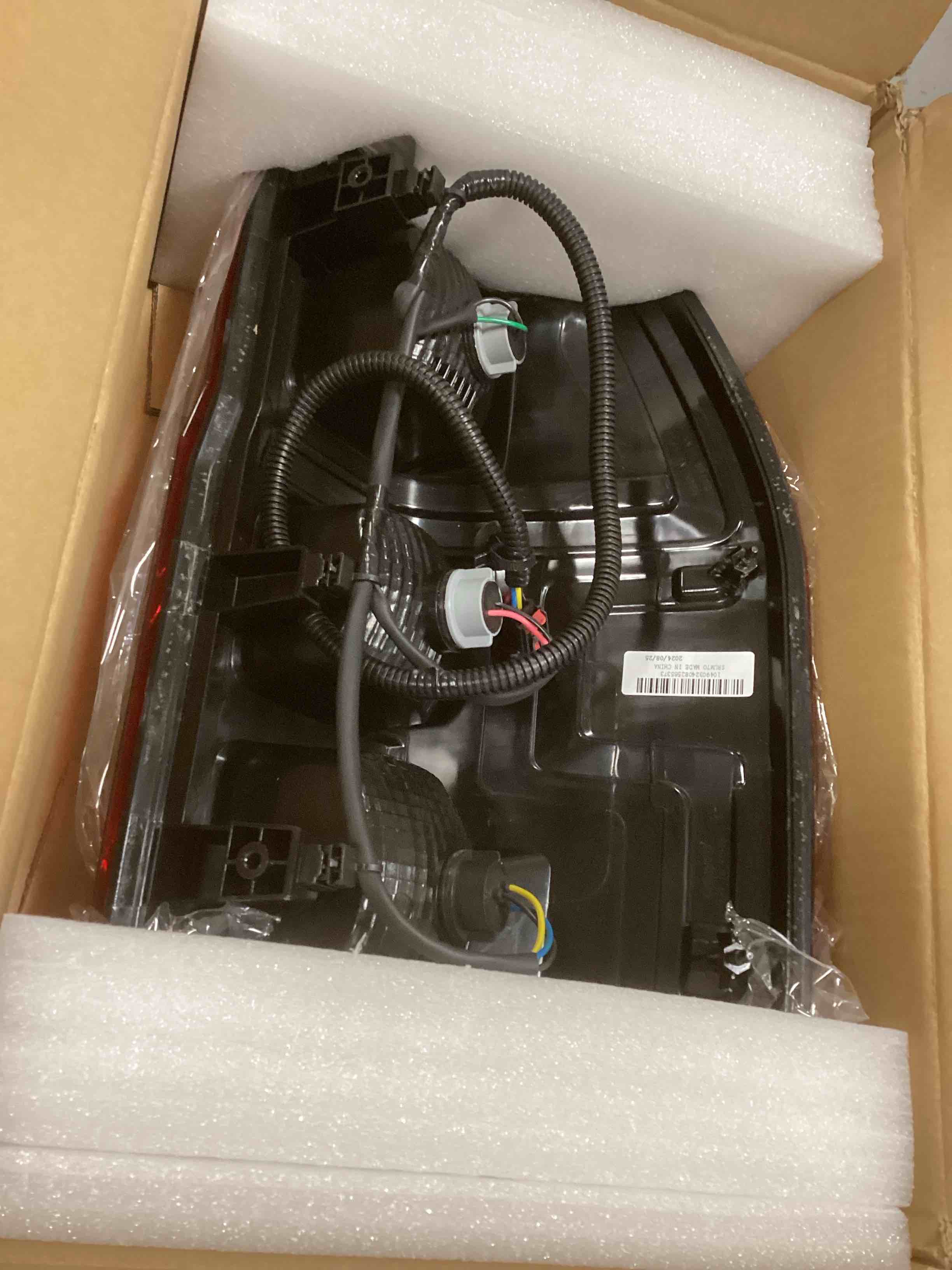 https://s3.amazonaws.com/lotting-images-prod/bidfta/TEA2163273_1743078083730.jpeg