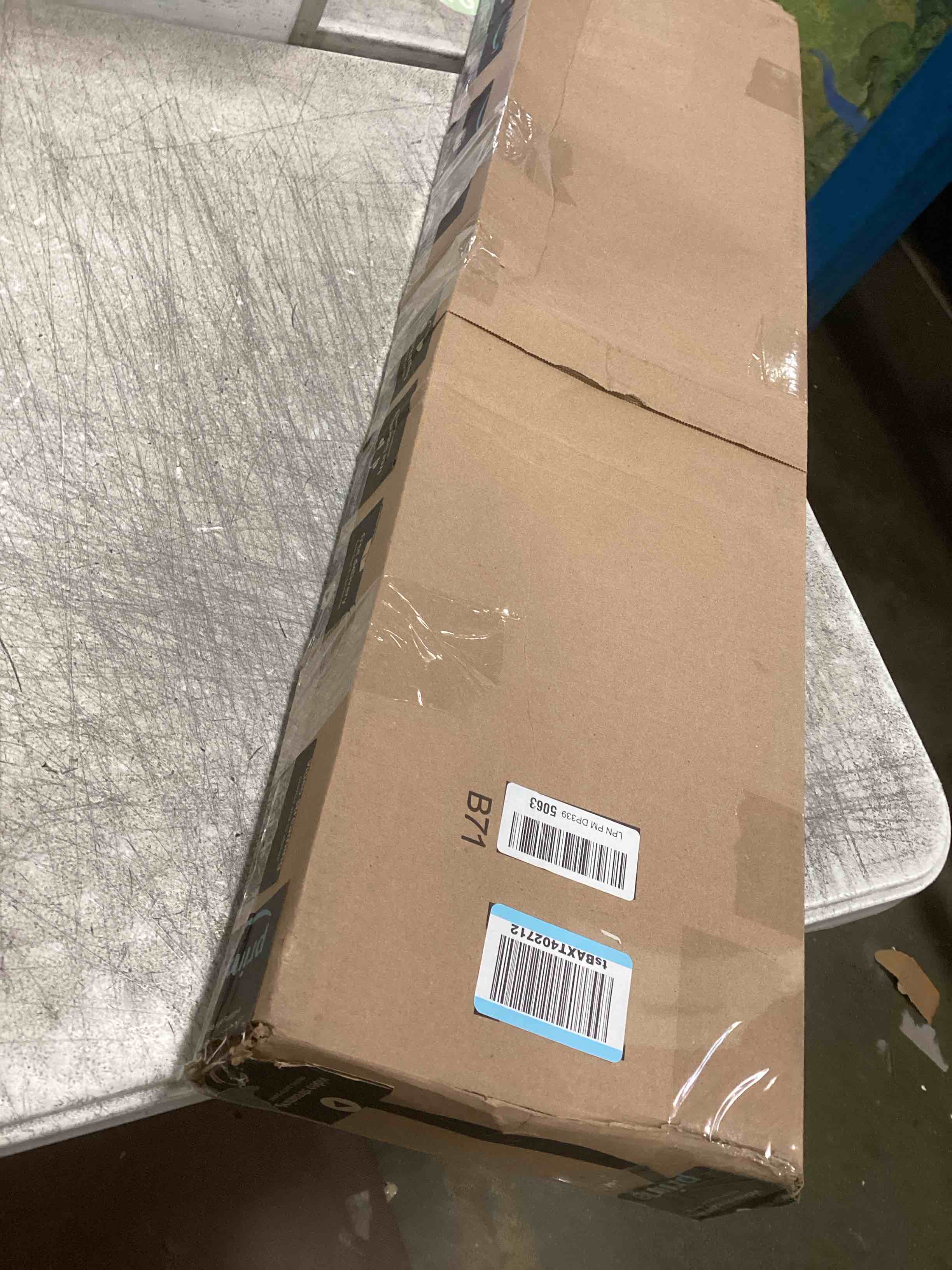 https://s3.amazonaws.com/lotting-images-prod/bidfta/TEA2163427_1743096422266.jpeg