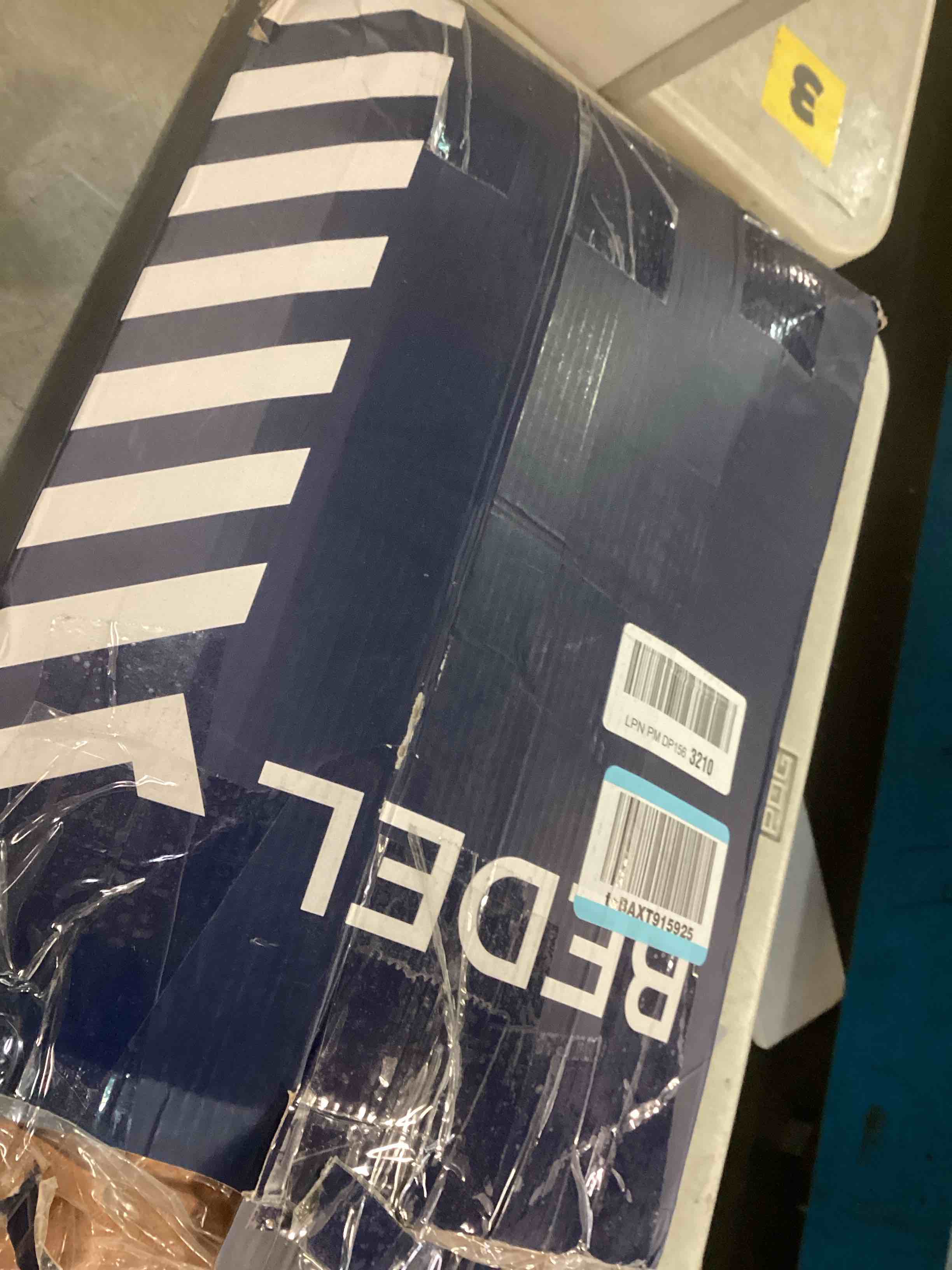 https://s3.amazonaws.com/lotting-images-prod/bidfta/TEA2166016_1743436284107.jpeg