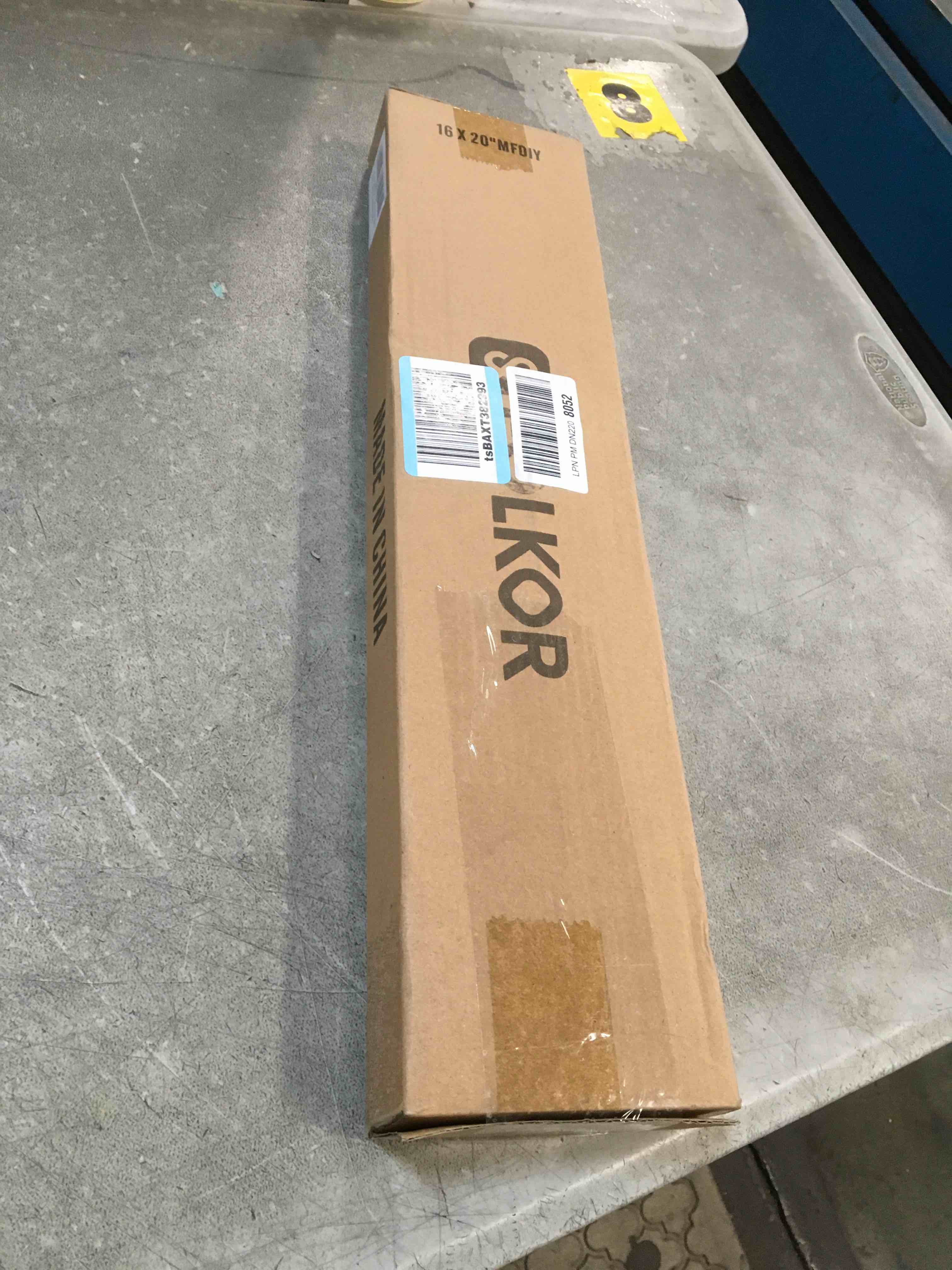 https://s3.amazonaws.com/lotting-images-prod/bidfta/TEA2167717_1742390763980.jpeg