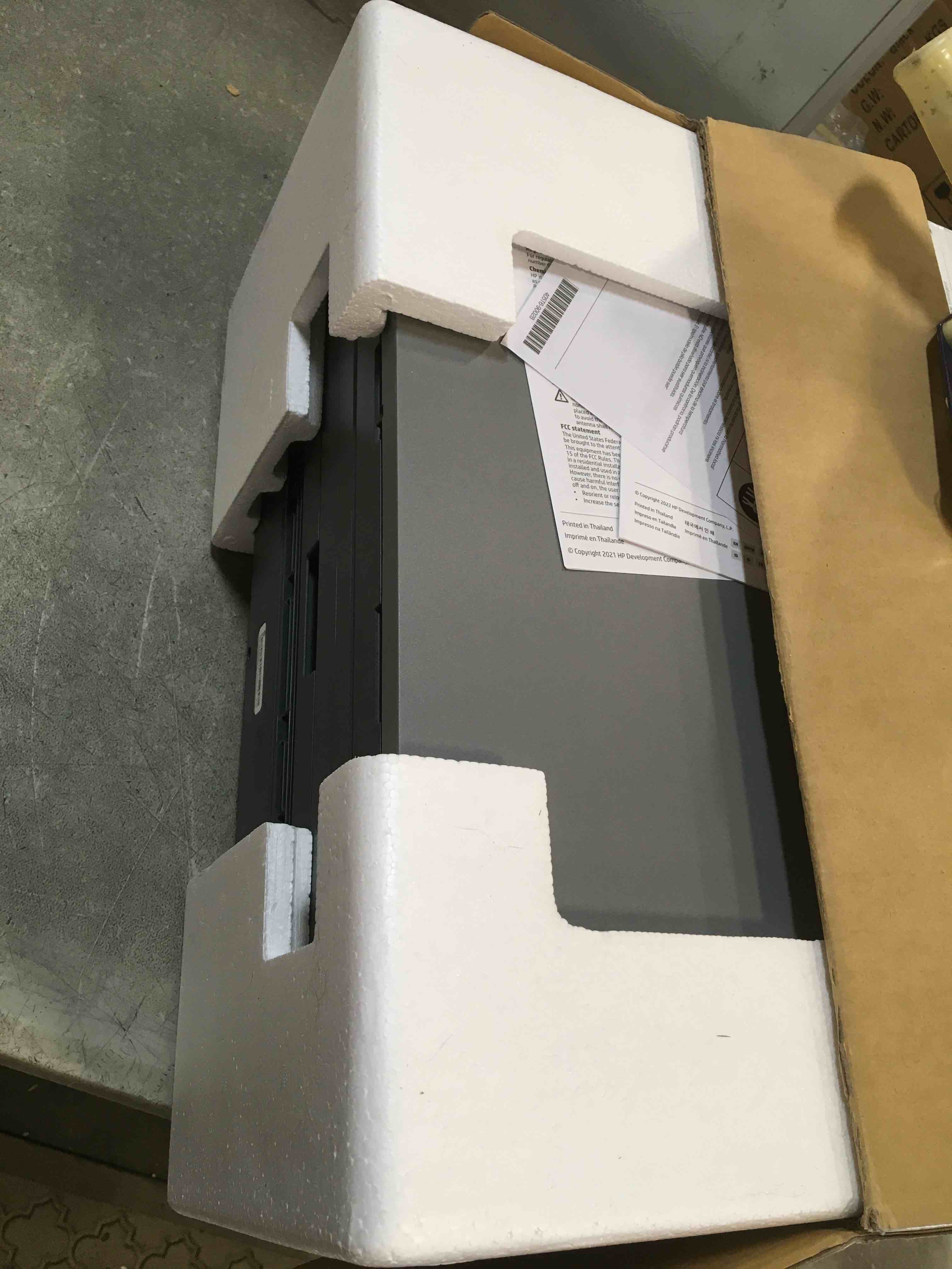 https://s3.amazonaws.com/lotting-images-prod/bidfta/TEA2167750_1742396286727.jpeg