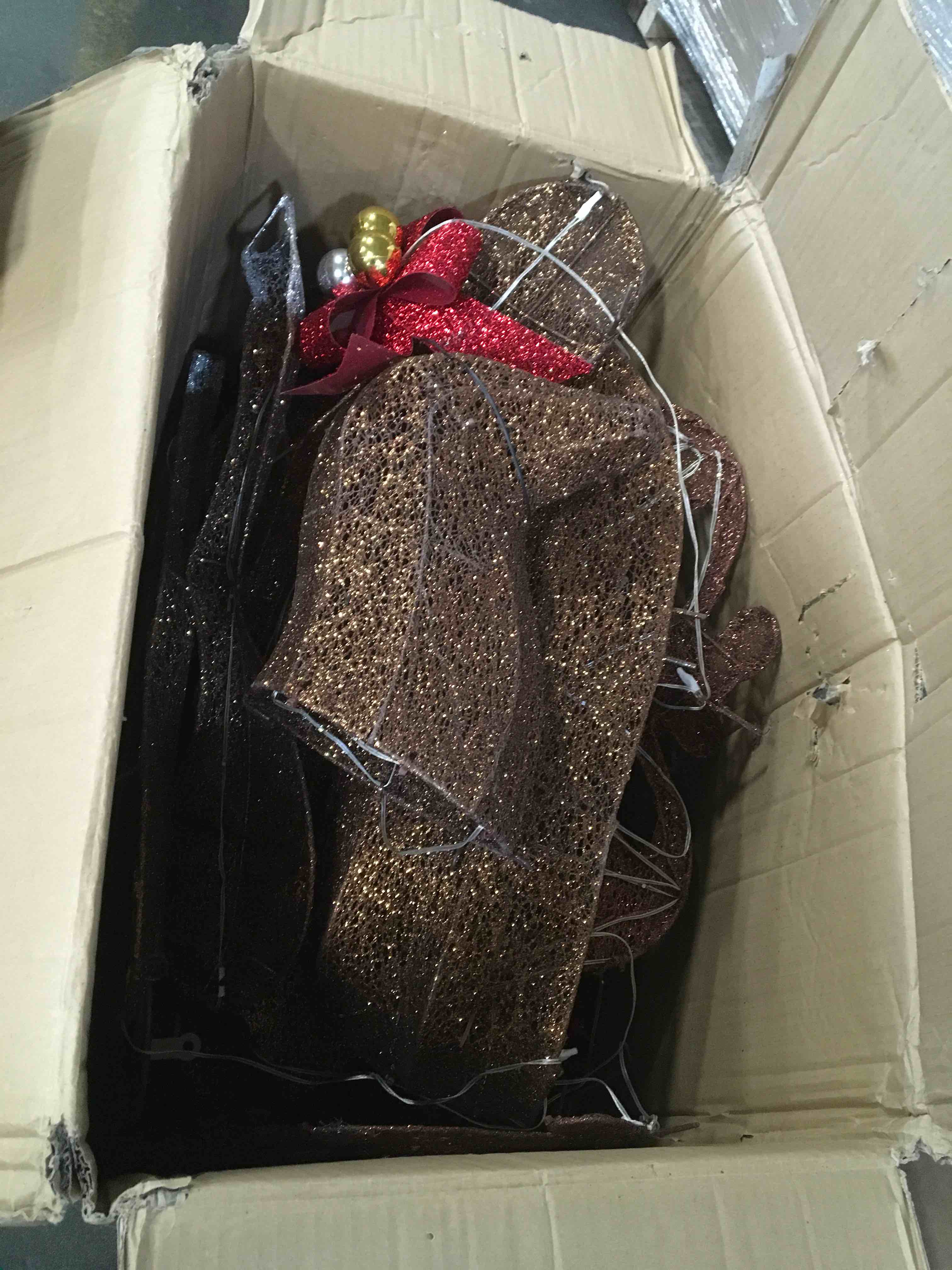 https://s3.amazonaws.com/lotting-images-prod/bidfta/TEA2168046_1742560171314.jpeg
