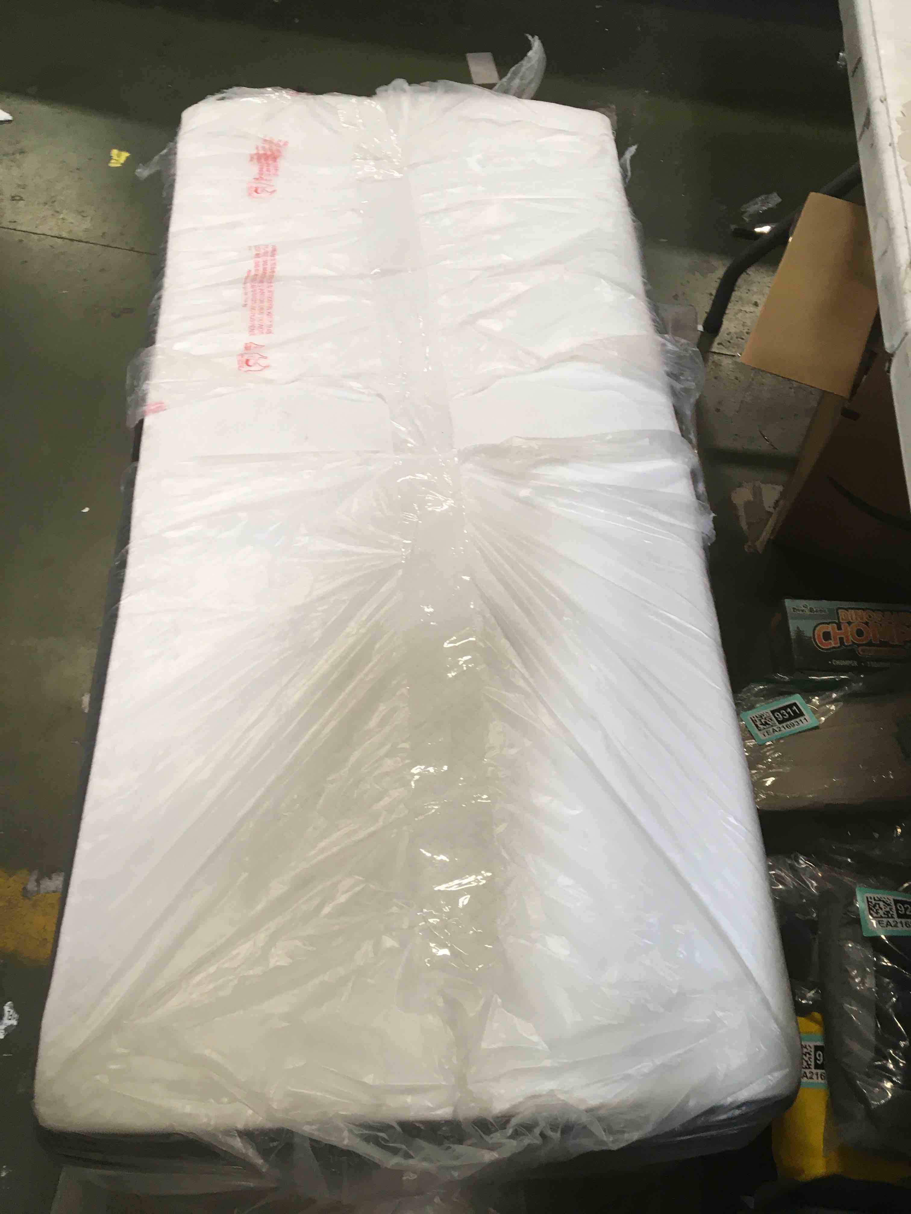 https://s3.amazonaws.com/lotting-images-prod/bidfta/TEA2169306_1743175037821.jpeg