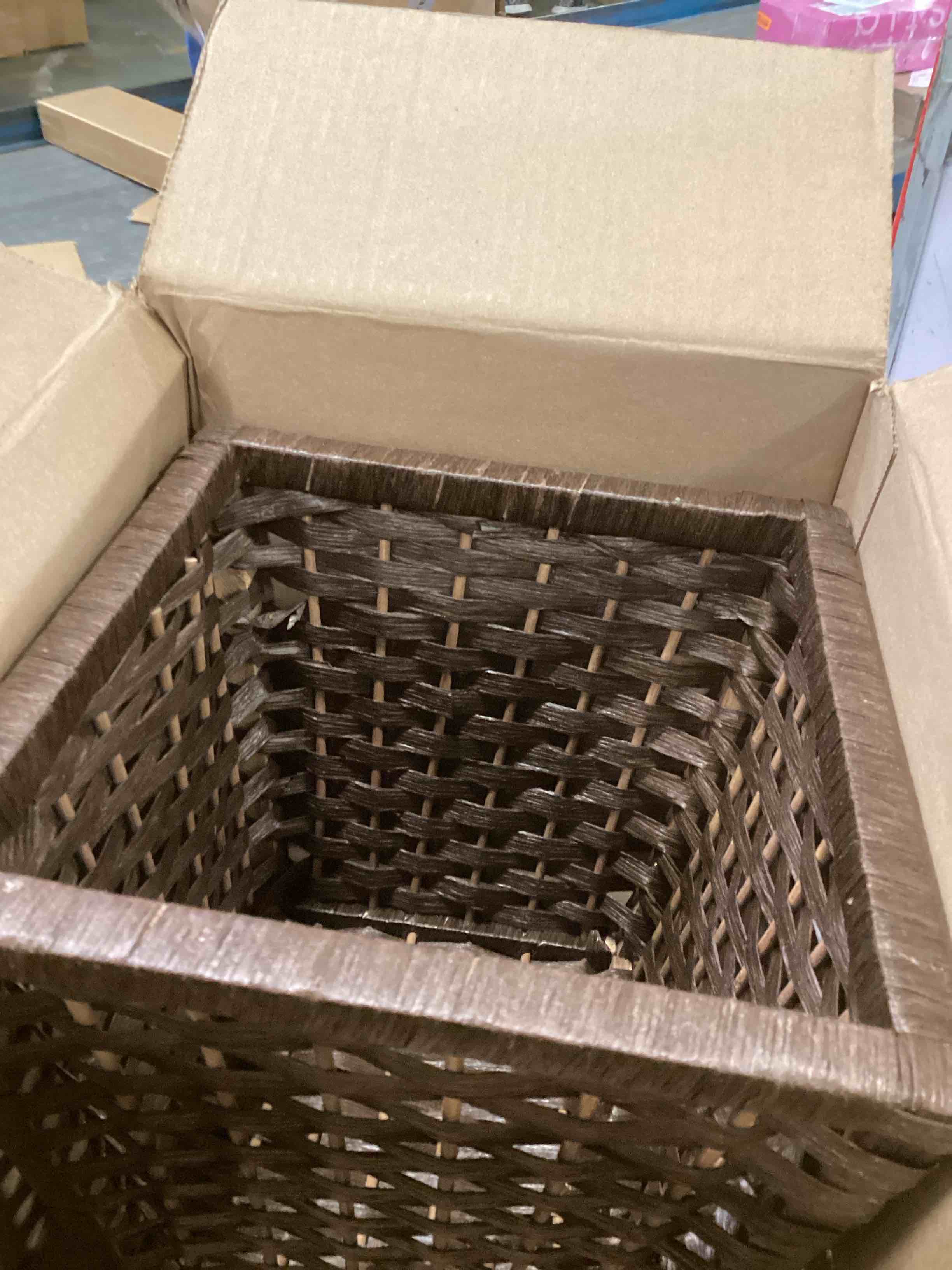 https://s3.amazonaws.com/lotting-images-prod/bidfta/TEA2170216_1742232038379.jpeg