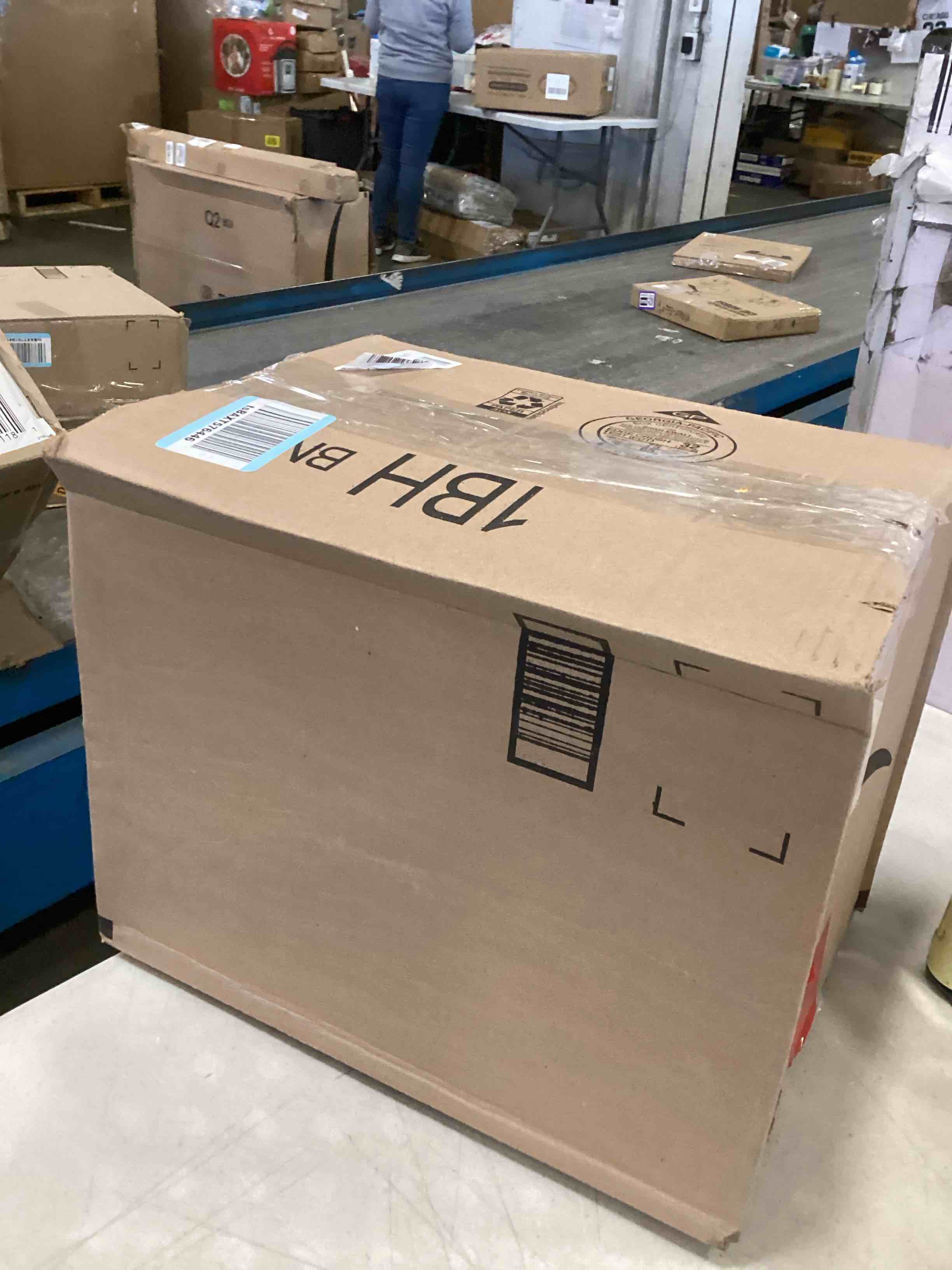 https://s3.amazonaws.com/lotting-images-prod/bidfta/TEA2170216_1742232056567.jpeg