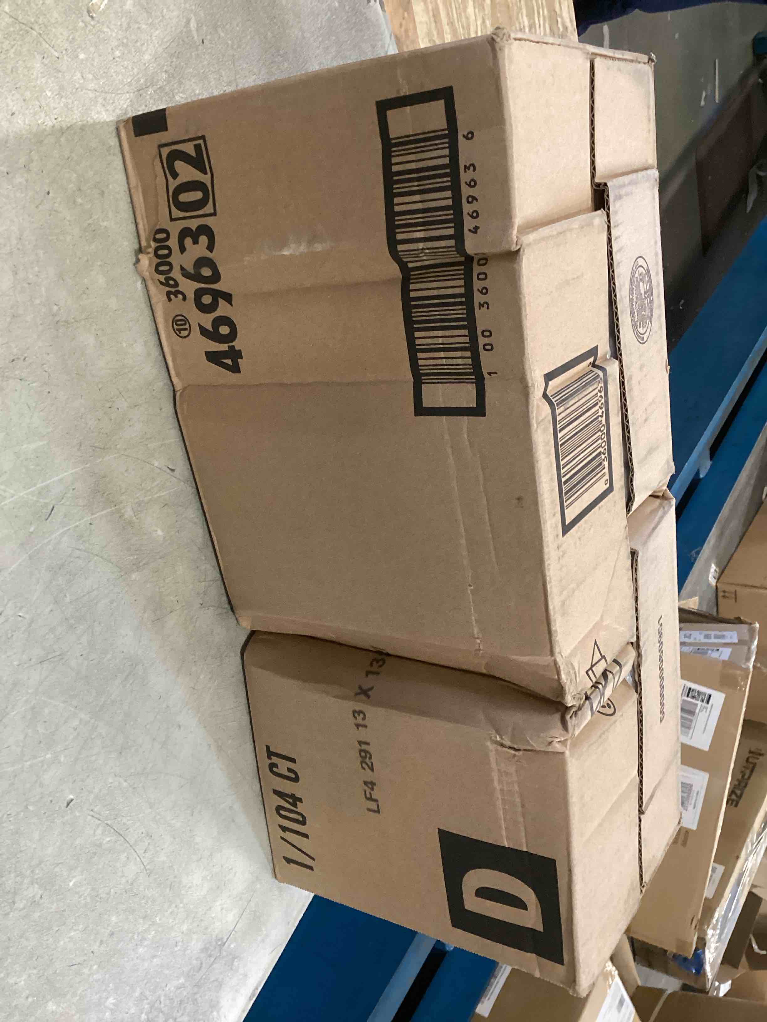 https://s3.amazonaws.com/lotting-images-prod/bidfta/TEA2170503_1742319271662.jpeg