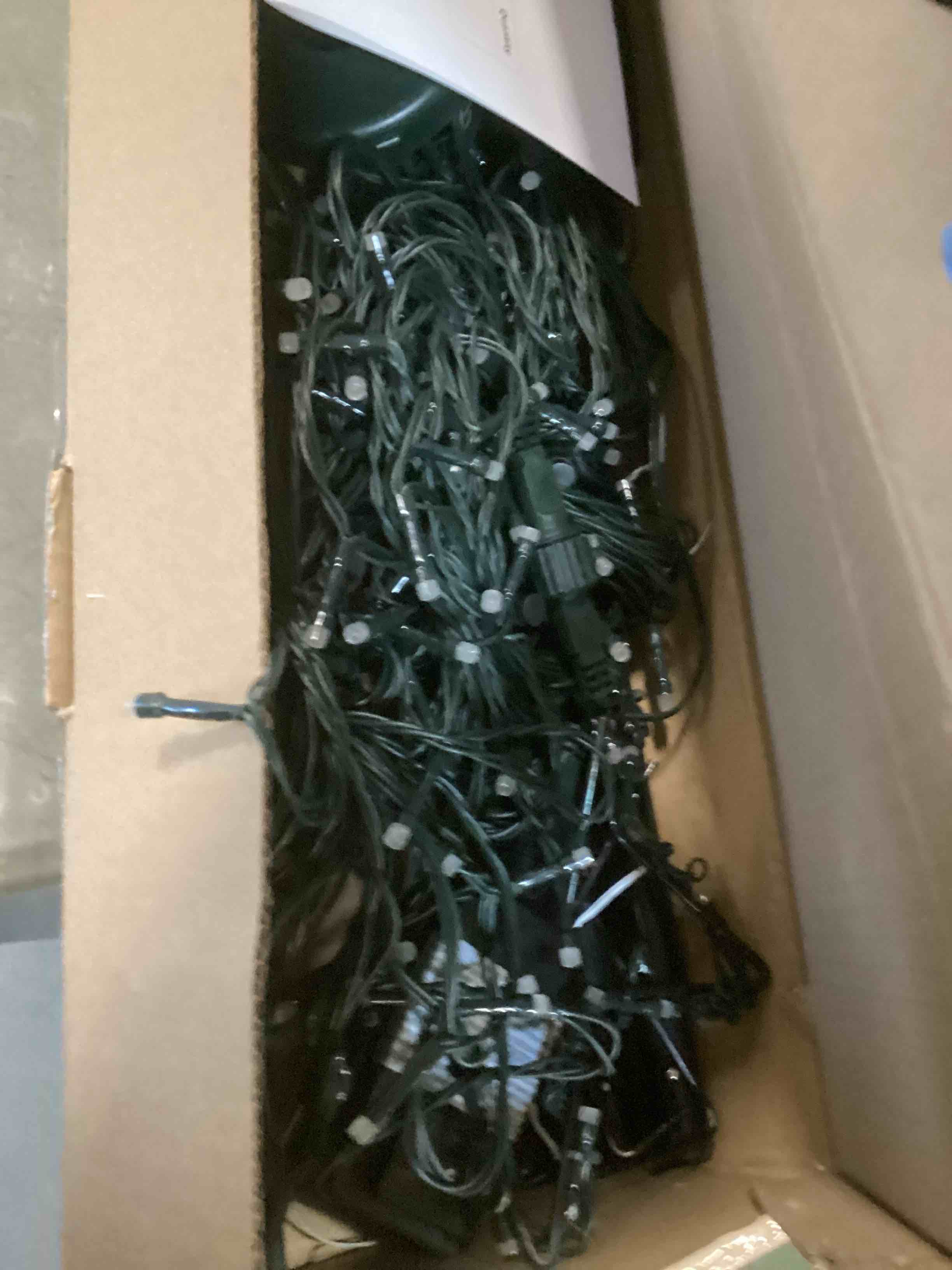 https://s3.amazonaws.com/lotting-images-prod/bidfta/TEA2171279_1742823979644.jpeg