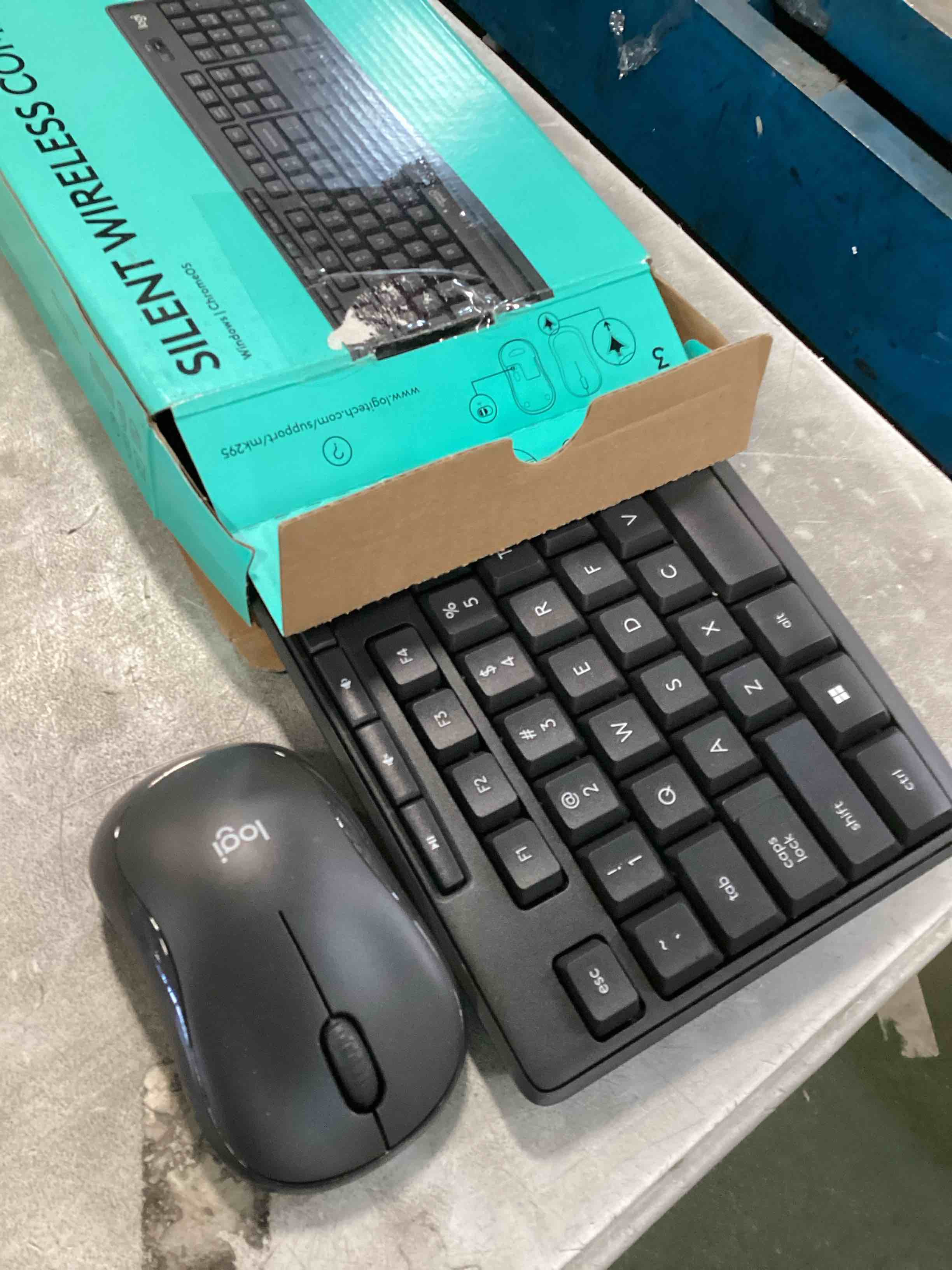https://s3.amazonaws.com/lotting-images-prod/bidfta/TEA2171814_1743001823805.jpeg