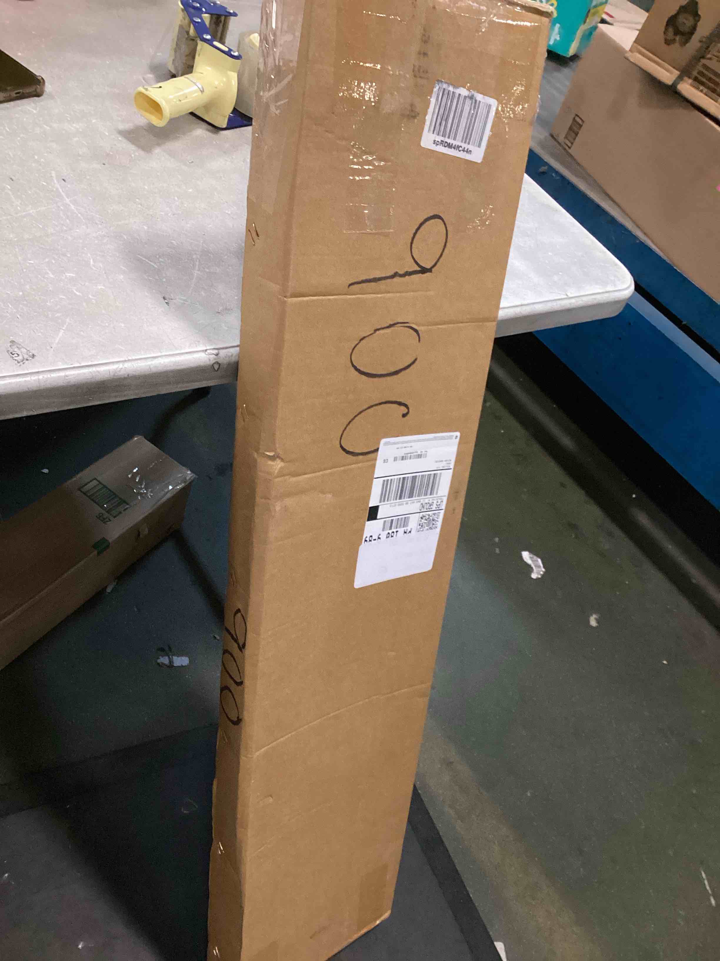 https://s3.amazonaws.com/lotting-images-prod/bidfta/TEA2172204_1743166297626.jpeg