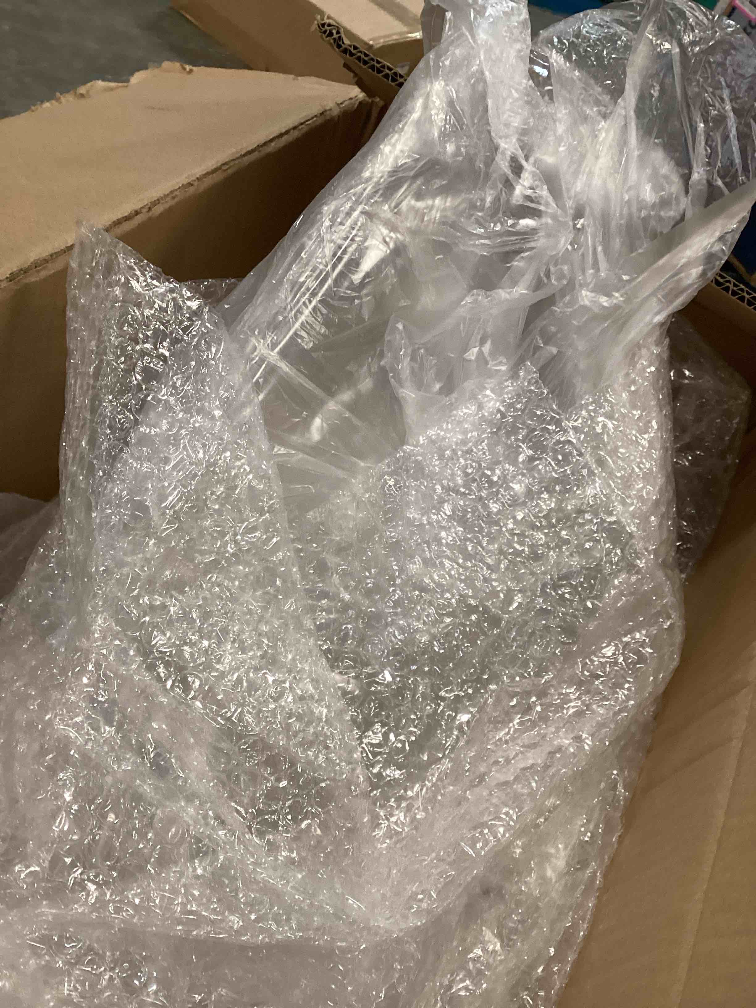https://s3.amazonaws.com/lotting-images-prod/bidfta/TEA2172965_1743604206498.jpeg