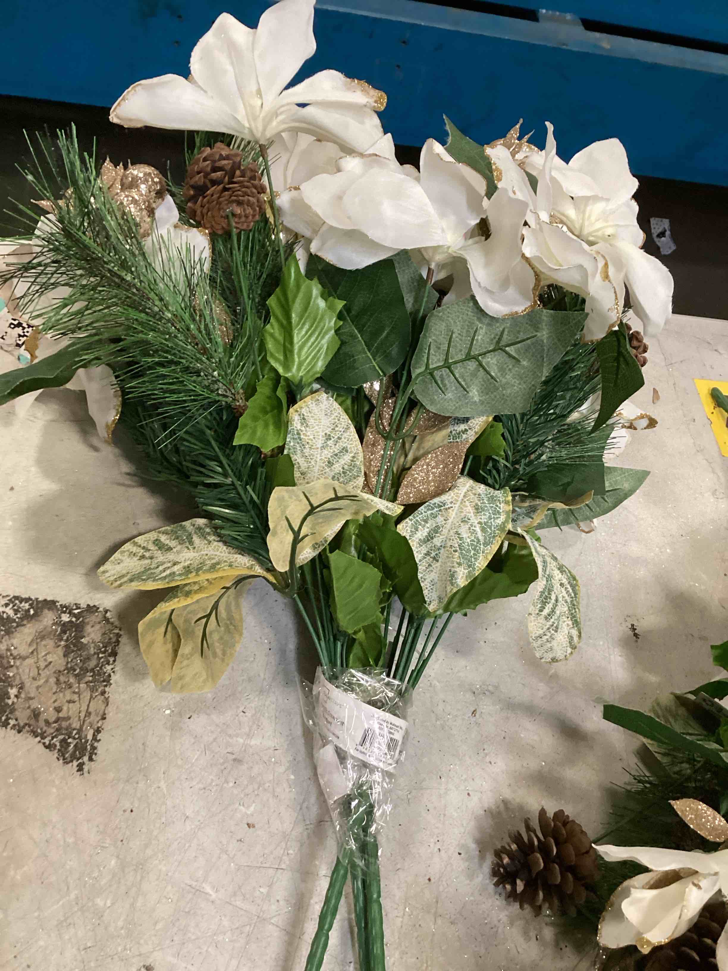 https://s3.amazonaws.com/lotting-images-prod/bidfta/TEA2173342_1741965130977.jpeg