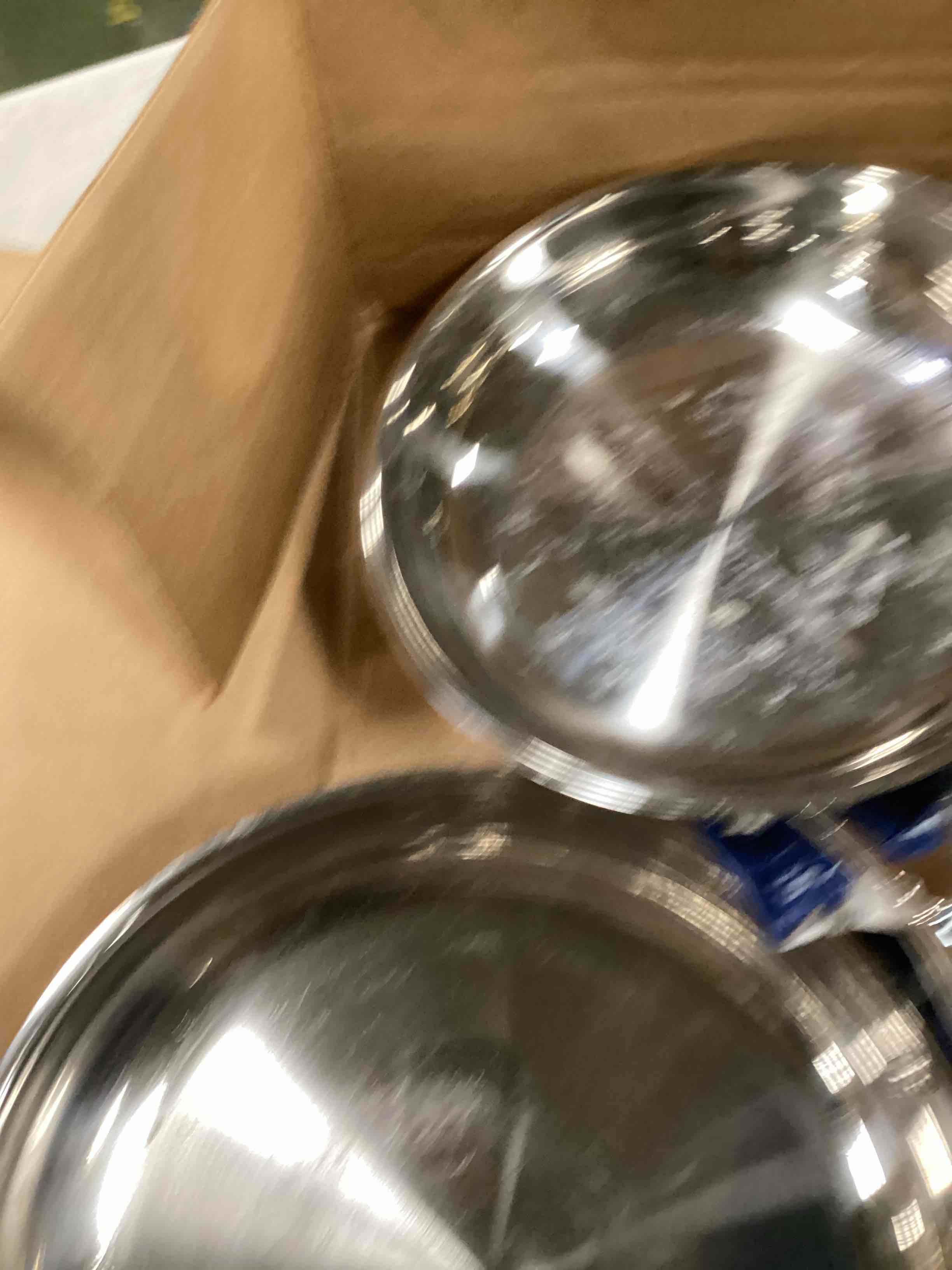 https://s3.amazonaws.com/lotting-images-prod/bidfta/TEA2174211_1742478772565.jpeg