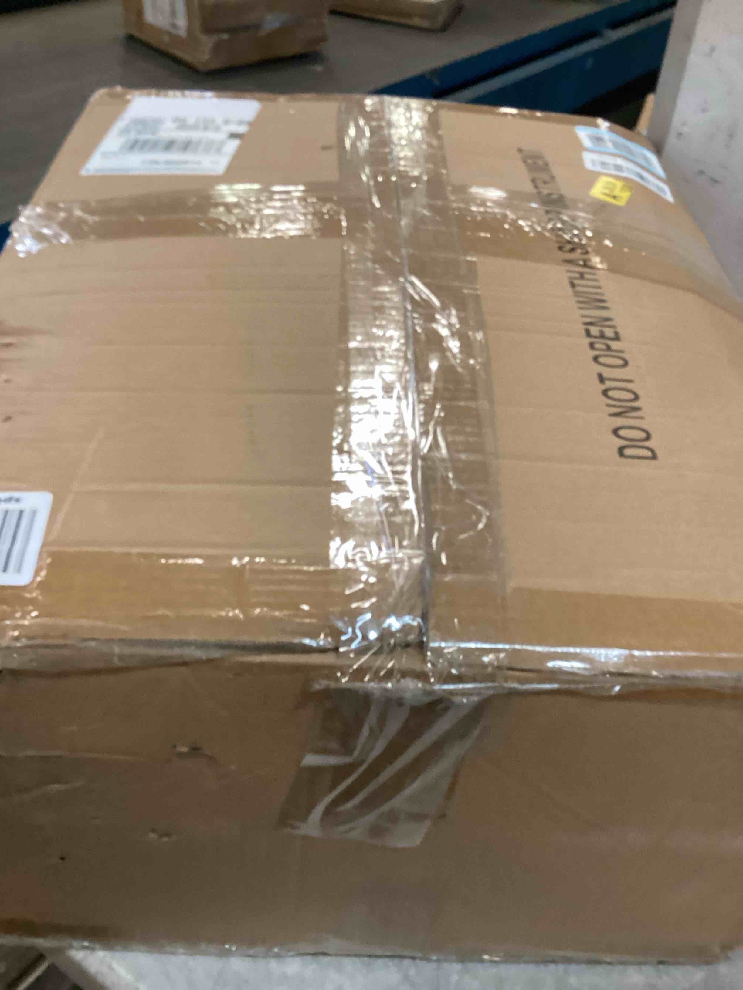 https://s3.amazonaws.com/lotting-images-prod/bidfta/TEA2174490_1742581064459.jpeg