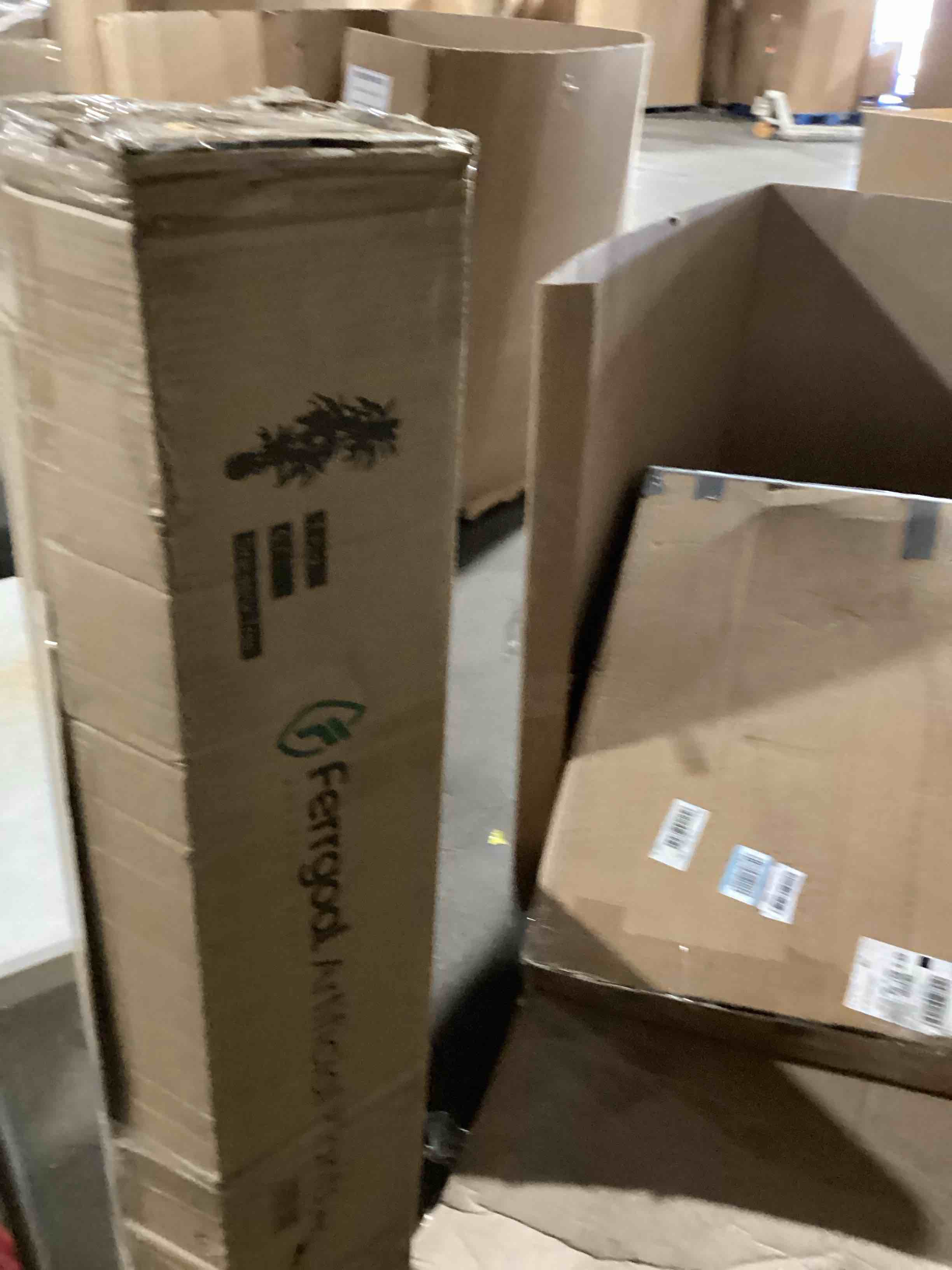 https://s3.amazonaws.com/lotting-images-prod/bidfta/TEA2176272_1745000284784.jpeg