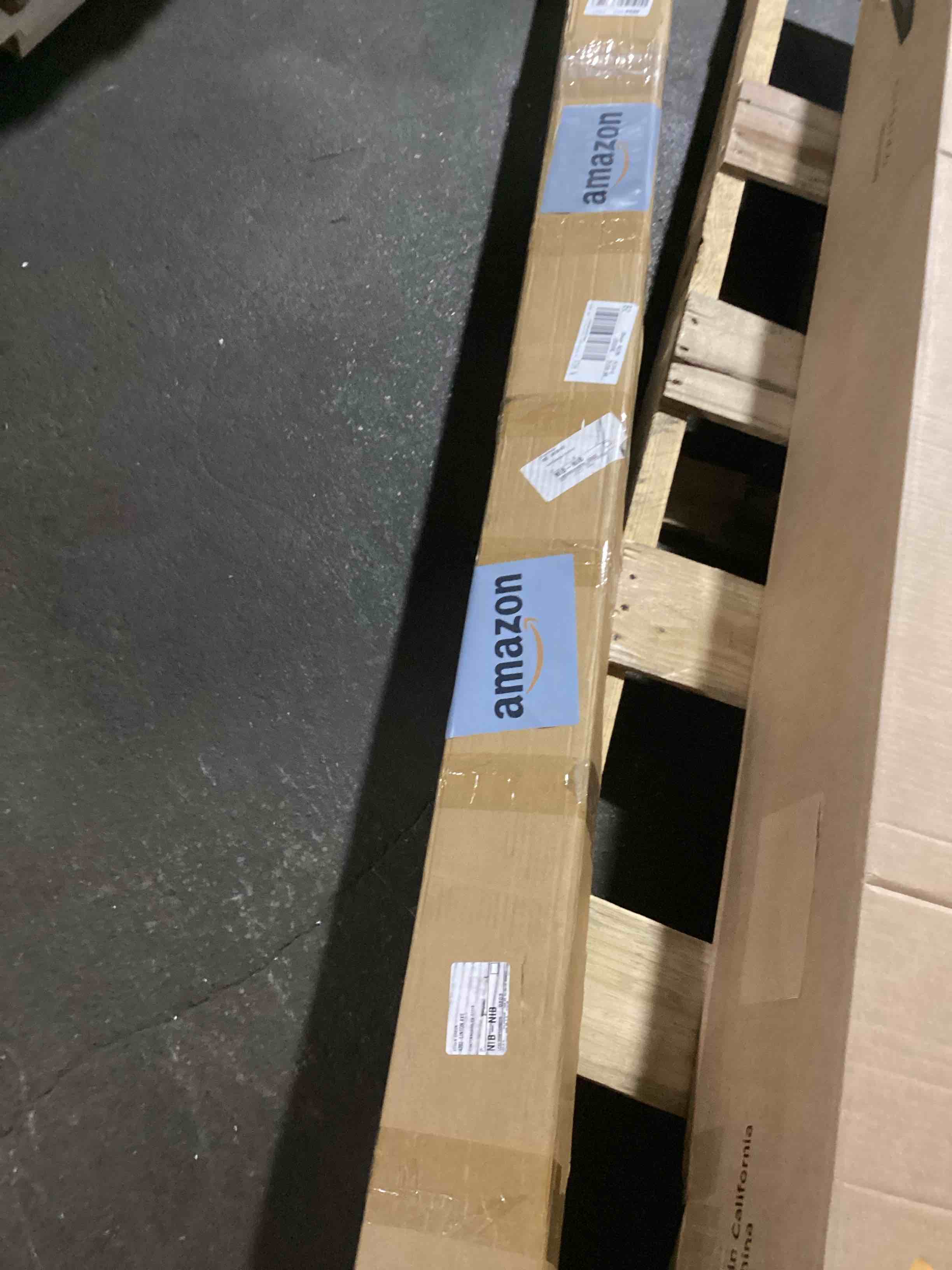 https://s3.amazonaws.com/lotting-images-prod/bidfta/TEA2176598_1745498530626.jpeg