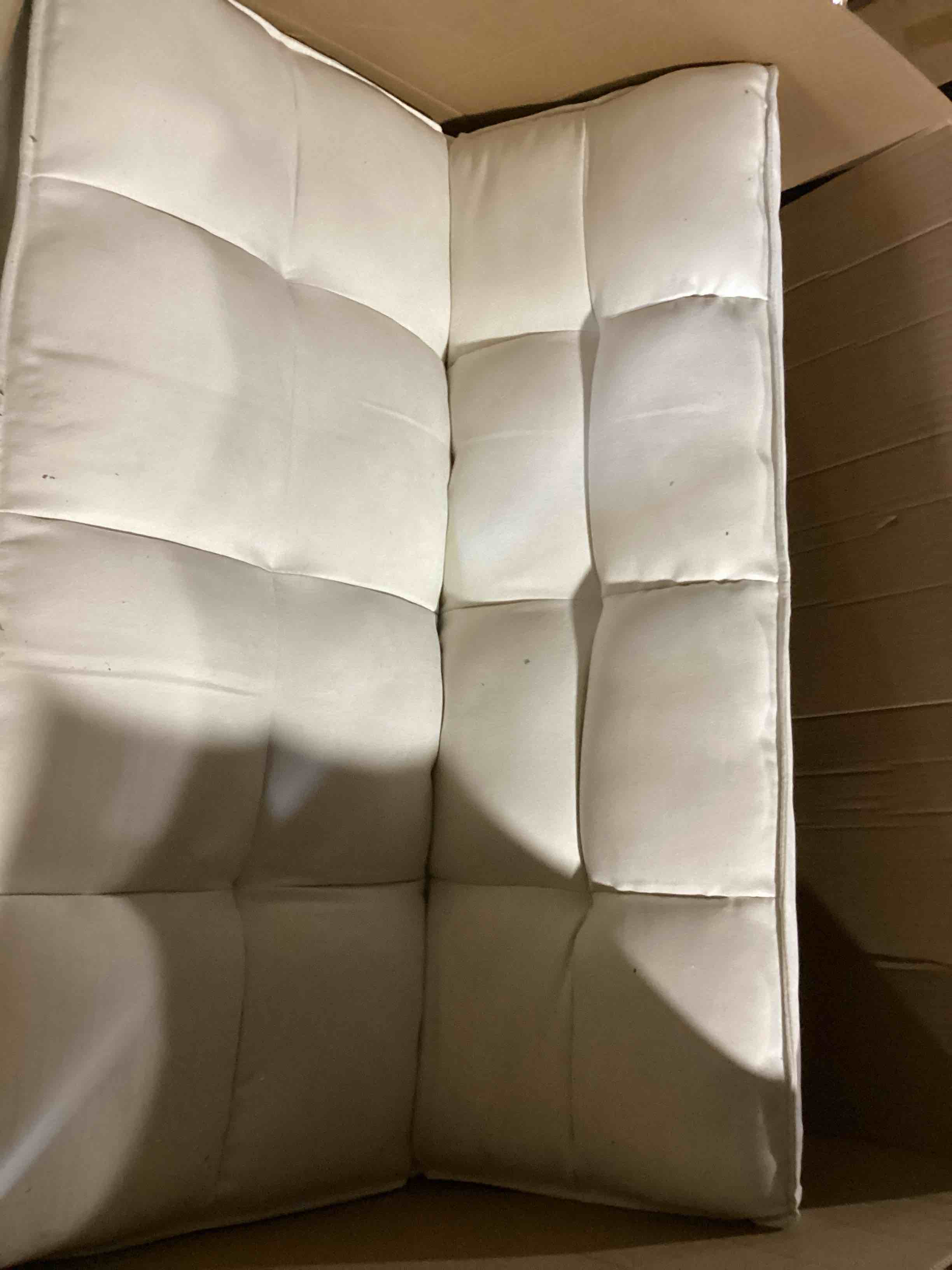 https://s3.amazonaws.com/lotting-images-prod/bidfta/TEA2176610_1745509414445.jpeg