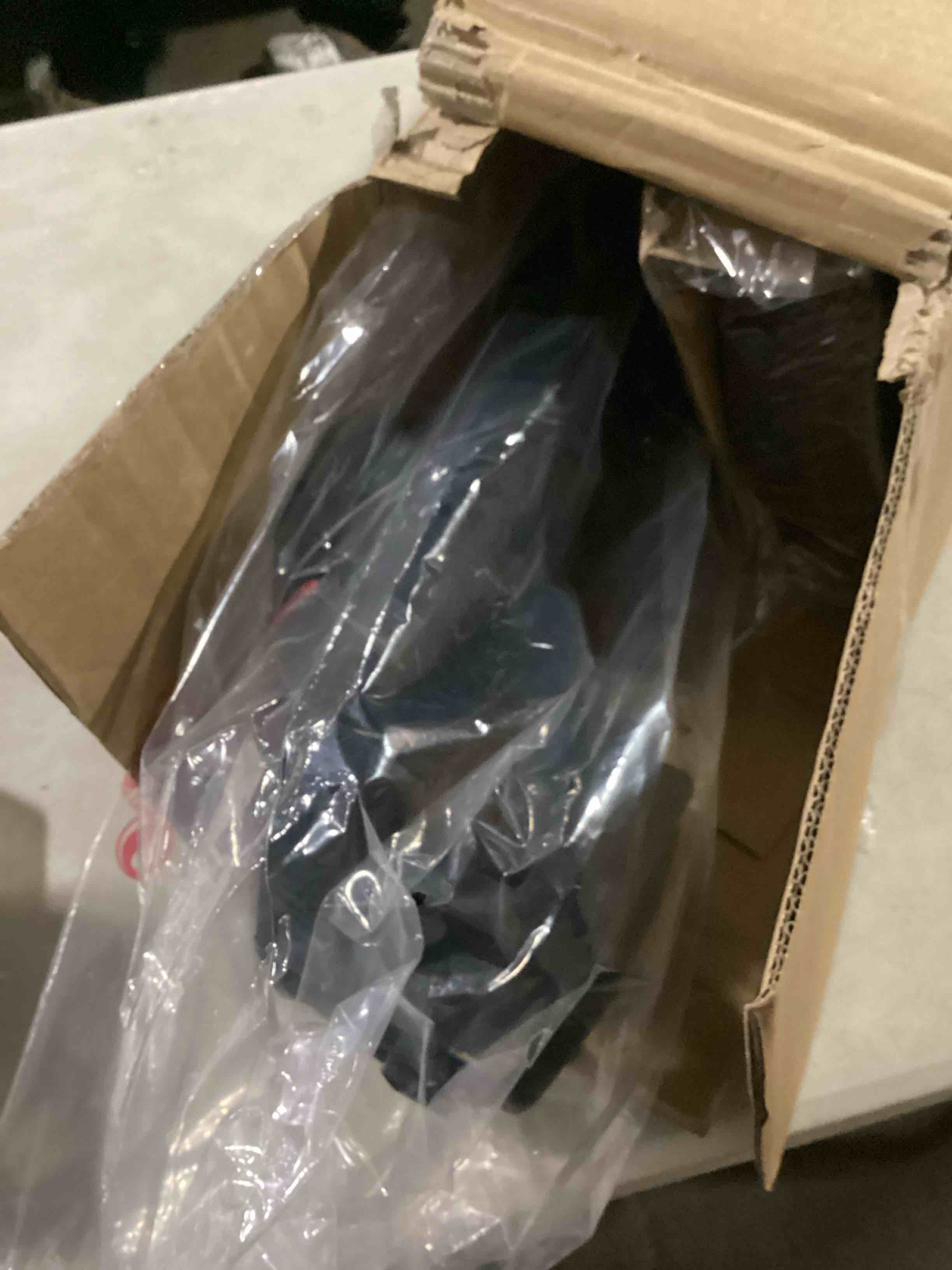 https://s3.amazonaws.com/lotting-images-prod/bidfta/TEA2176718_1745598885022.jpeg