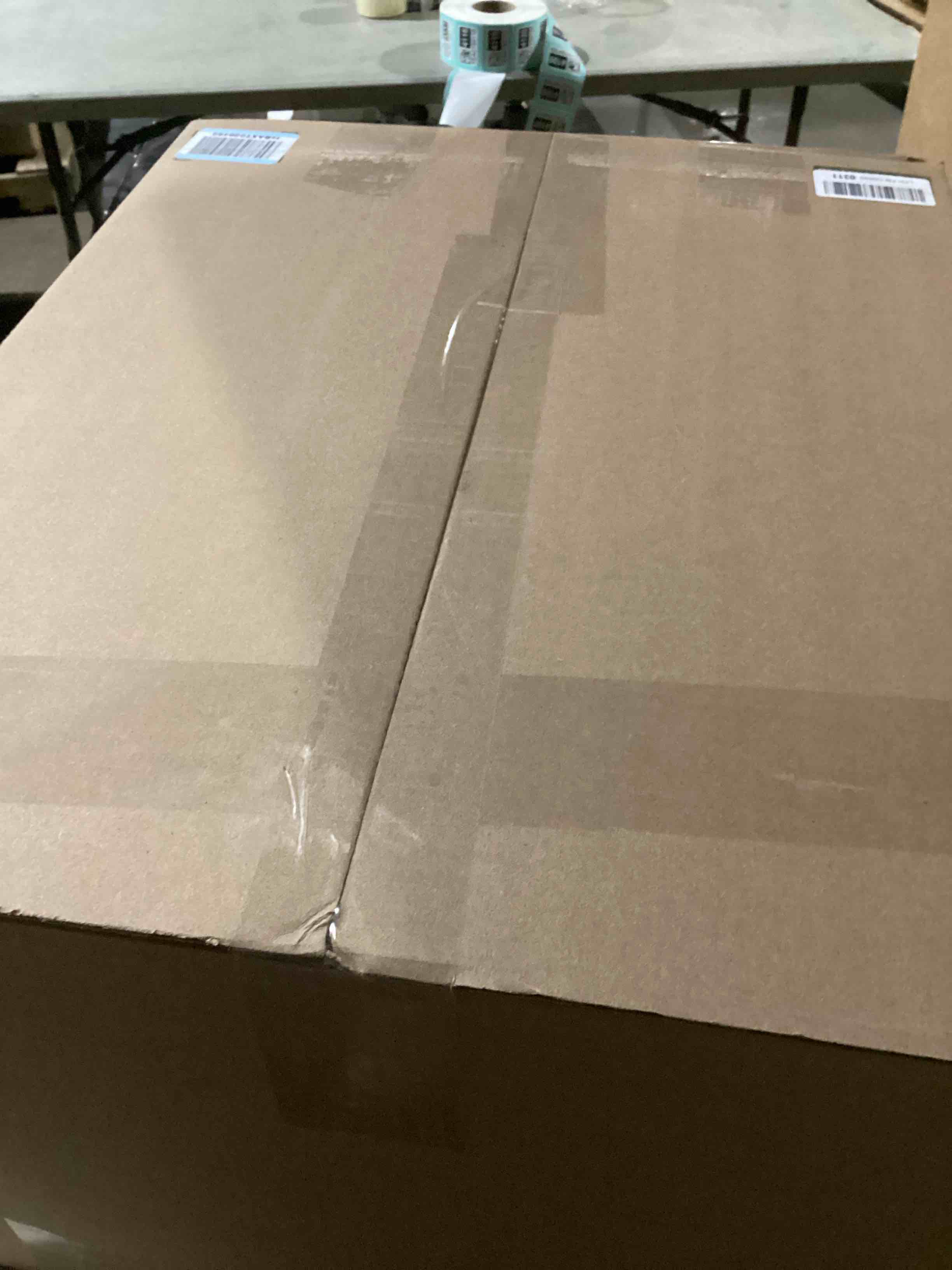 https://s3.amazonaws.com/lotting-images-prod/bidfta/TEA2176884_1745927164452.jpeg