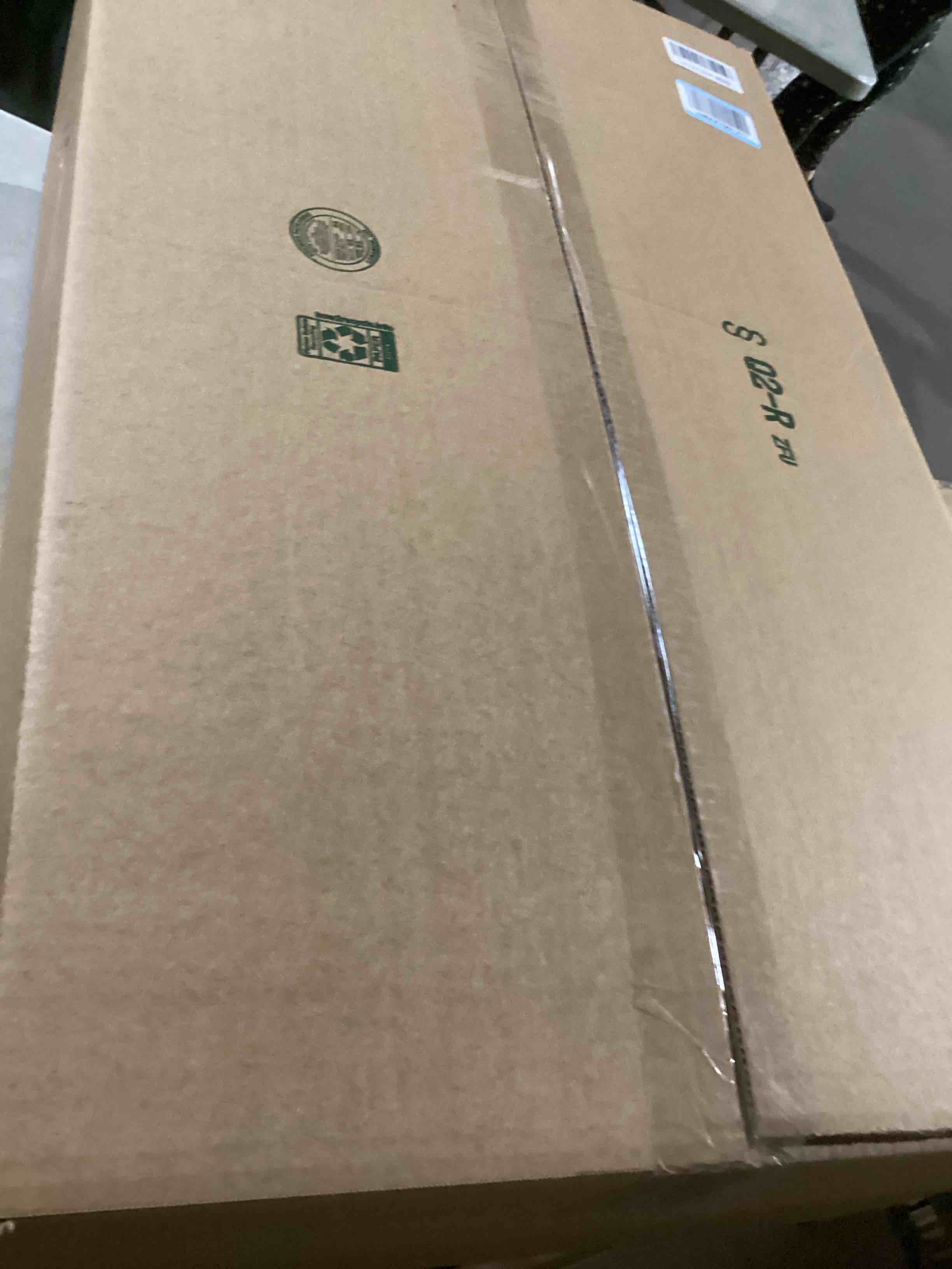 https://s3.amazonaws.com/lotting-images-prod/bidfta/TEA2176939_1745941704975.jpeg