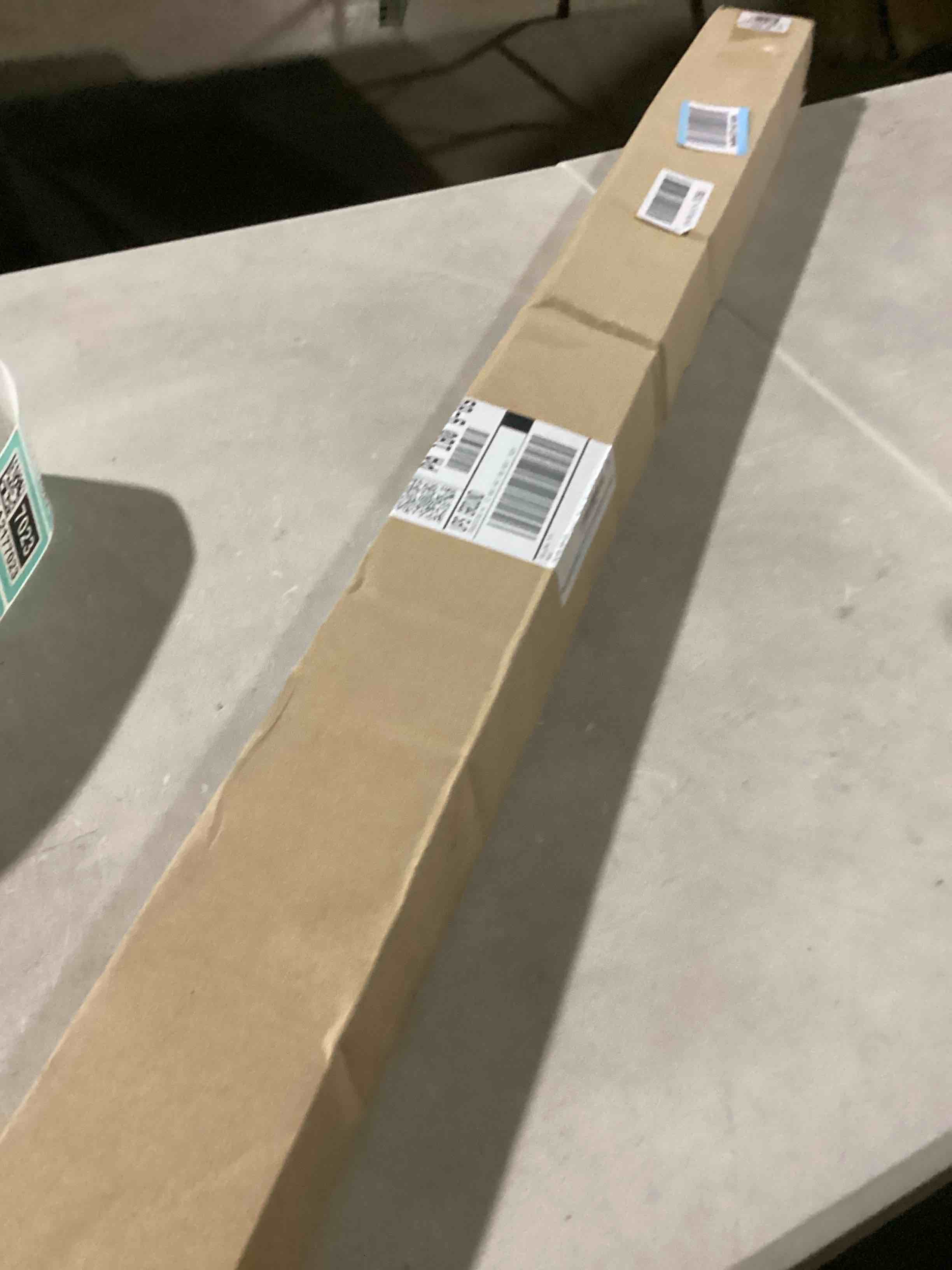 https://s3.amazonaws.com/lotting-images-prod/bidfta/TEA2177011_1746013075443.jpeg