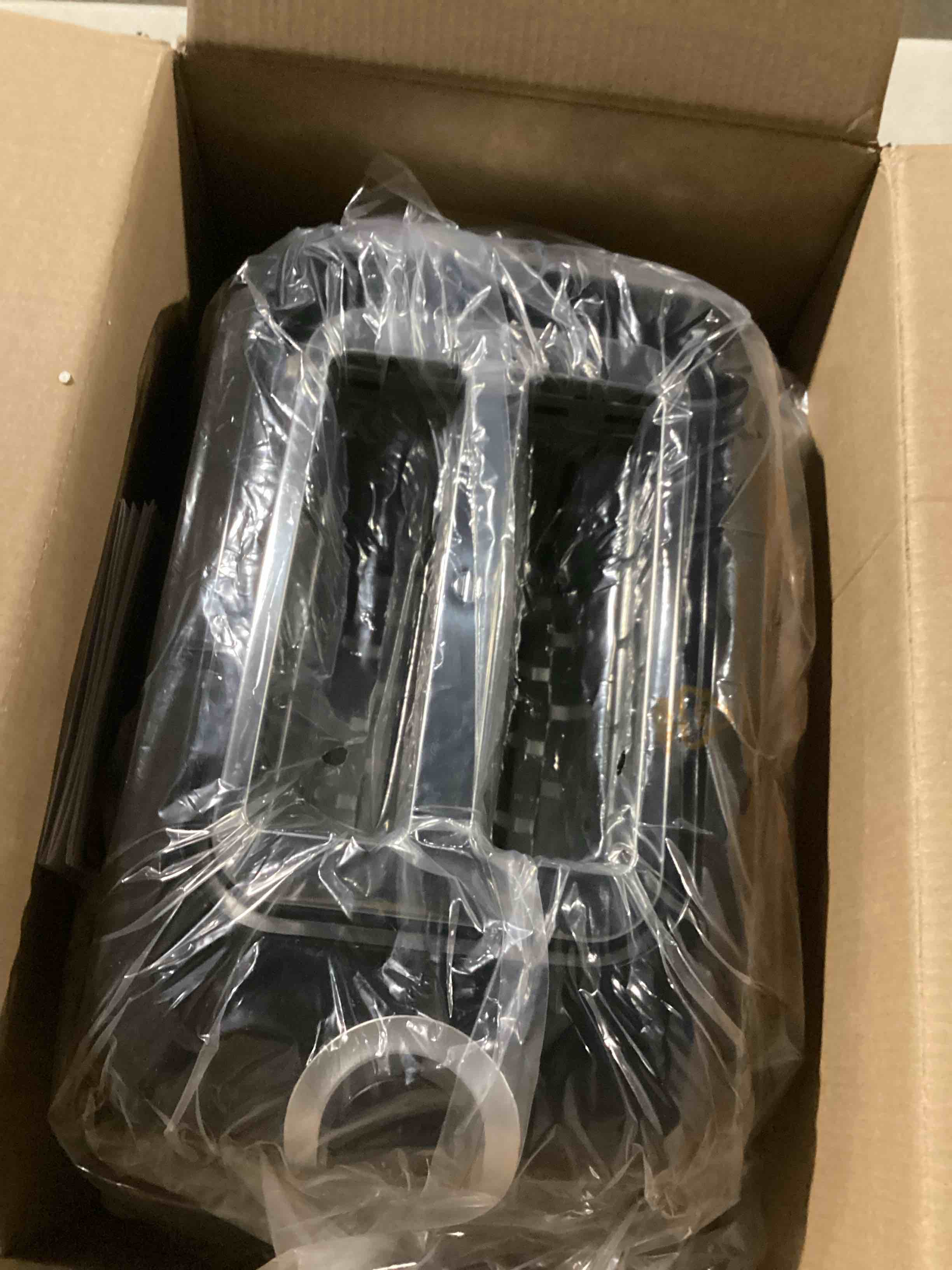 https://s3.amazonaws.com/lotting-images-prod/bidfta/TEA2177272_1746187294964.jpeg