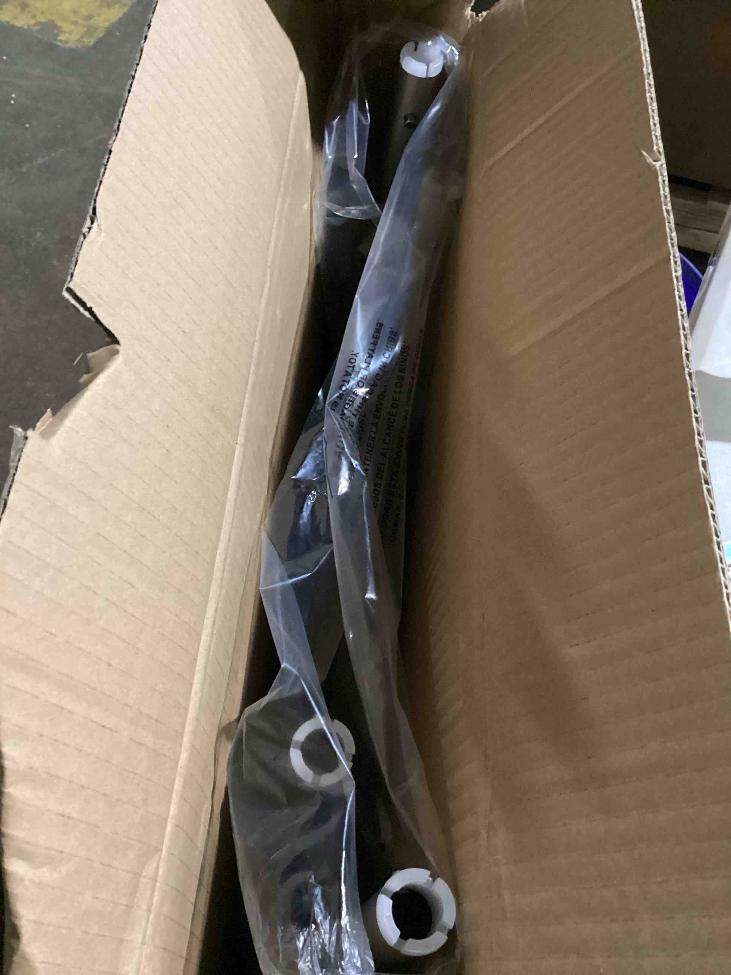 https://s3.amazonaws.com/lotting-images-prod/bidfta/TEA2177478_1746451640670.jpeg