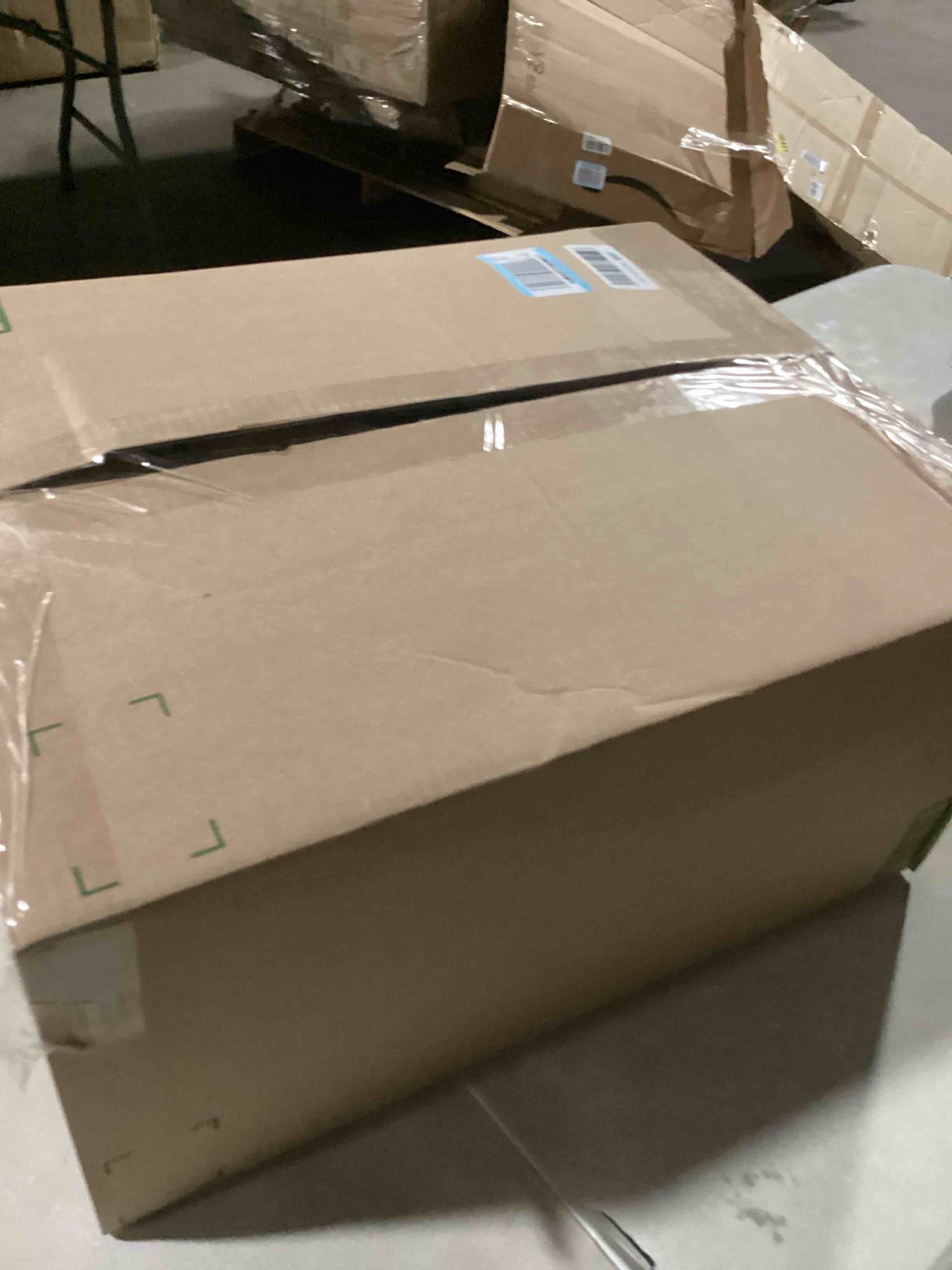 https://s3.amazonaws.com/lotting-images-prod/bidfta/TEA2177581_1746468739456.jpeg
