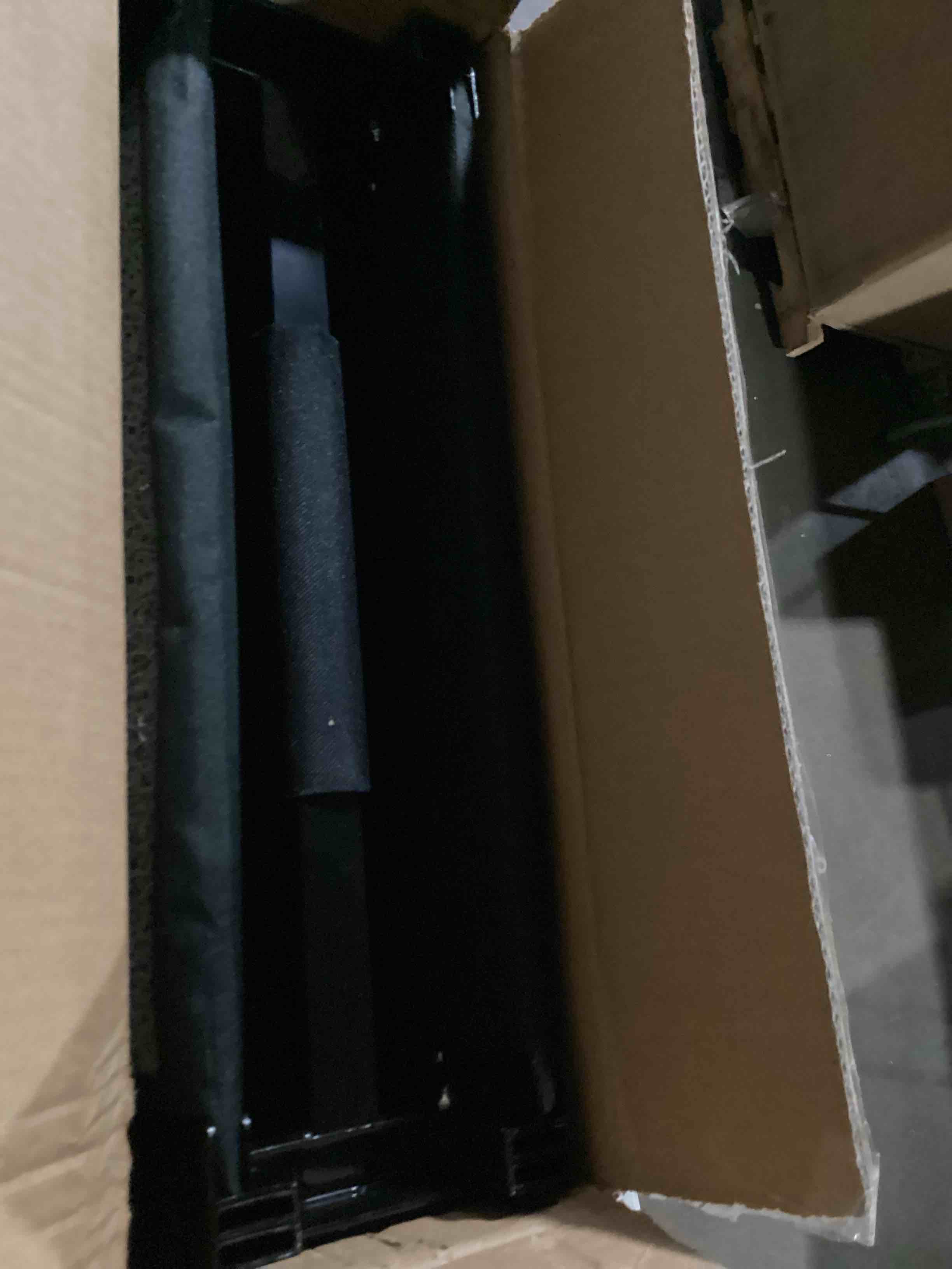 https://s3.amazonaws.com/lotting-images-prod/bidfta/TEA2177616_1746530465230.jpeg