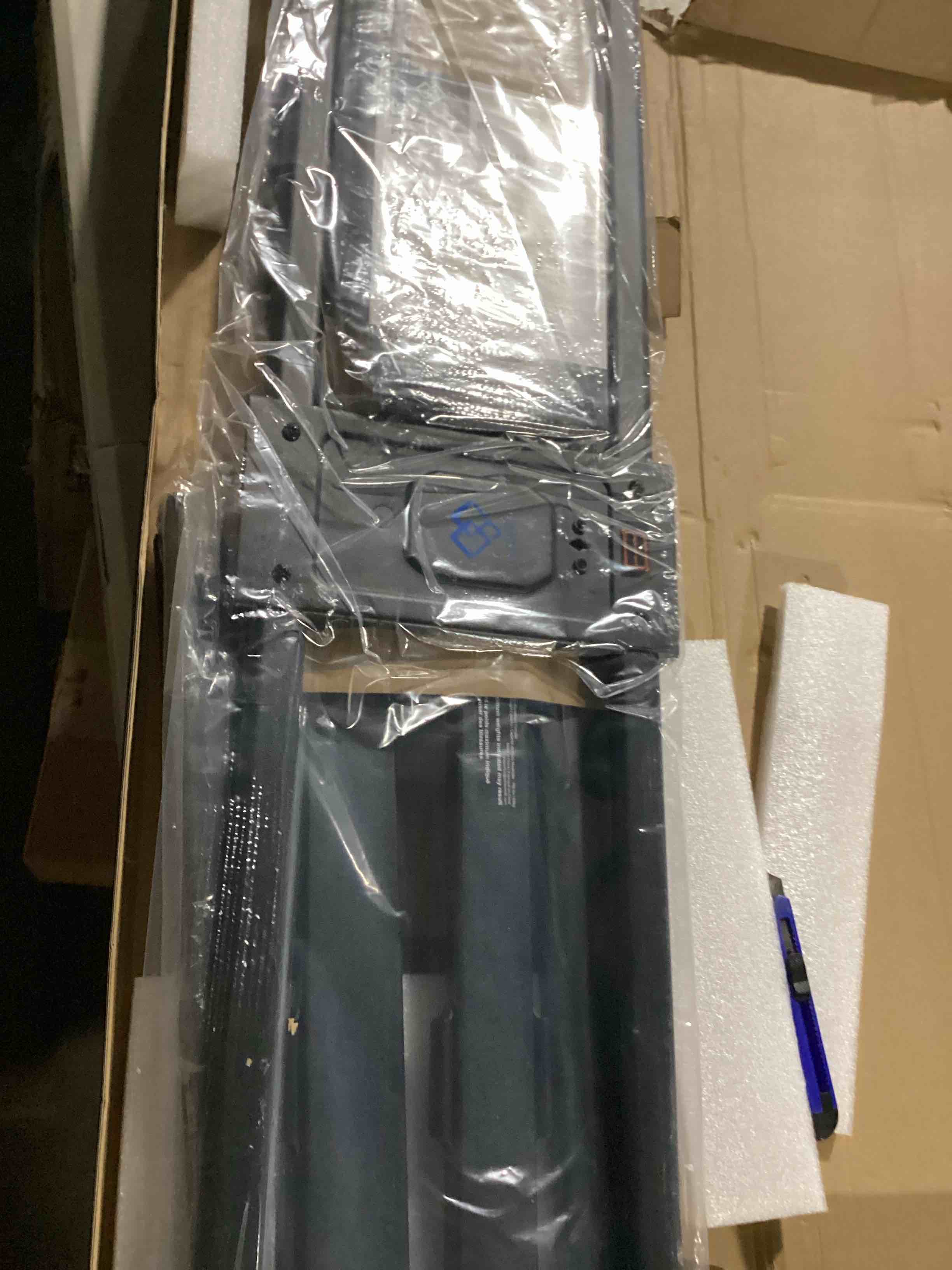 https://s3.amazonaws.com/lotting-images-prod/bidfta/TEA2177655_1746540164717.jpeg
