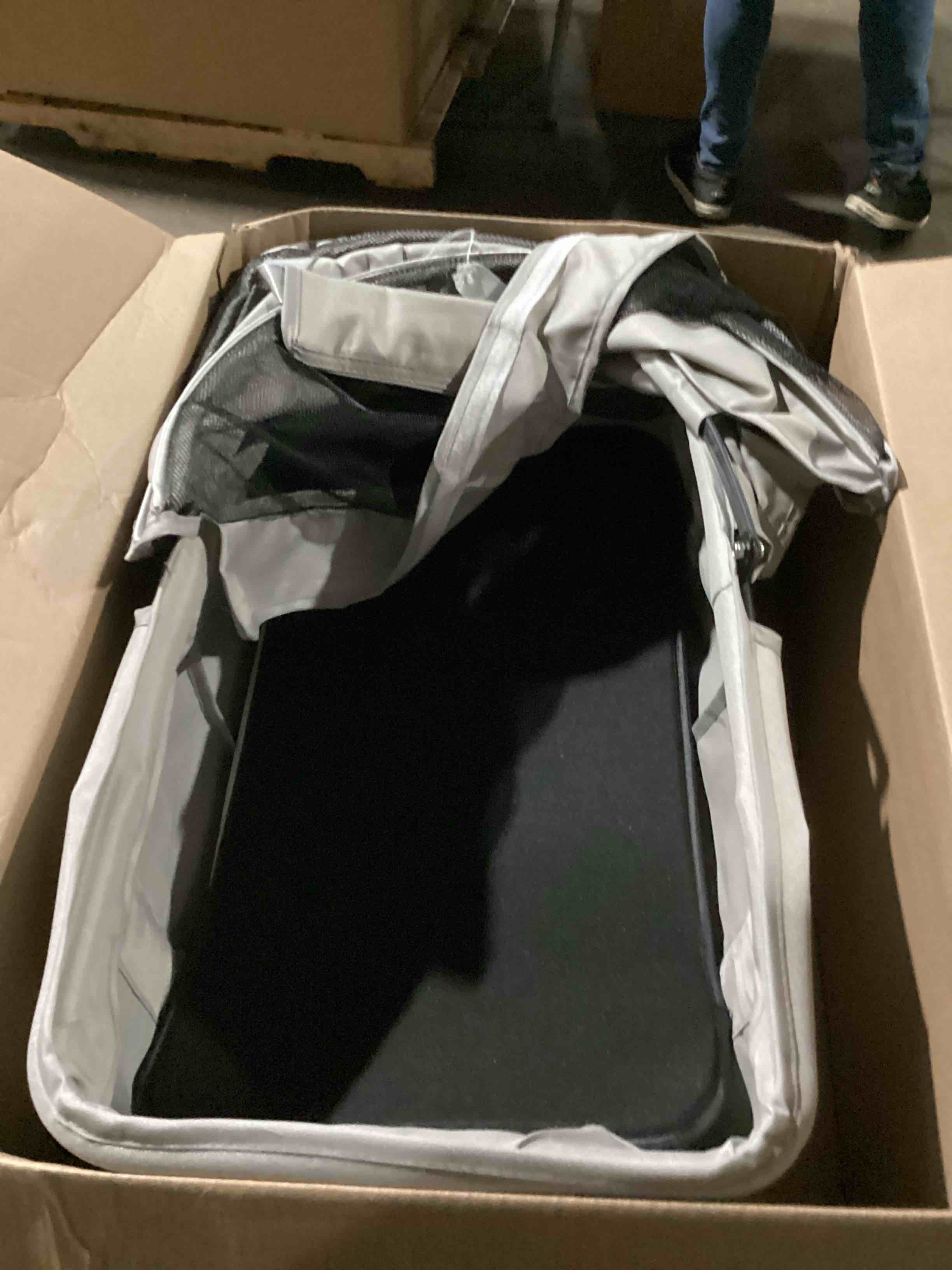 https://s3.amazonaws.com/lotting-images-prod/bidfta/TEA2177673_1746545798141.jpeg