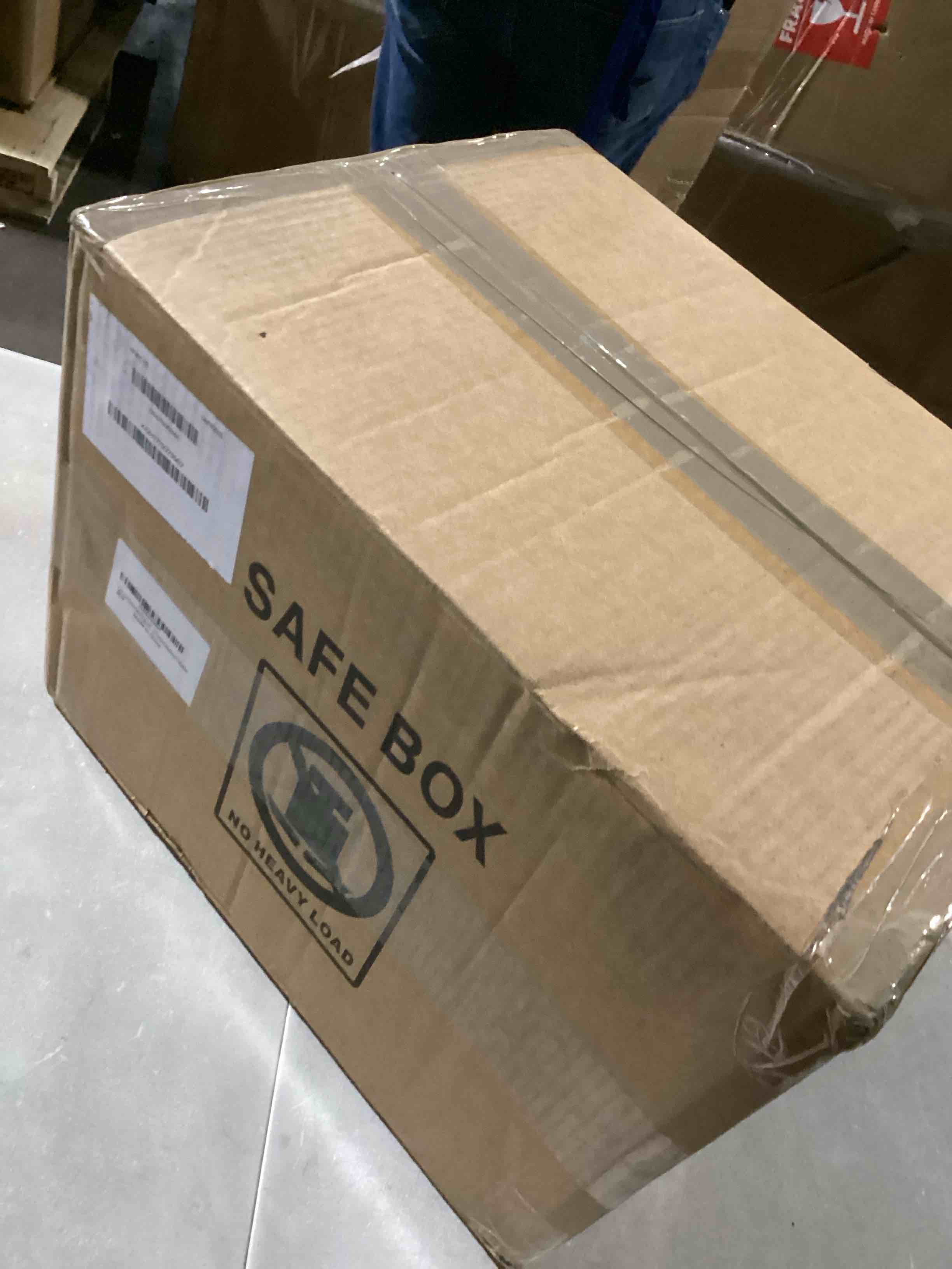 https://s3.amazonaws.com/lotting-images-prod/bidfta/TEA2177682_1746546897576.jpeg