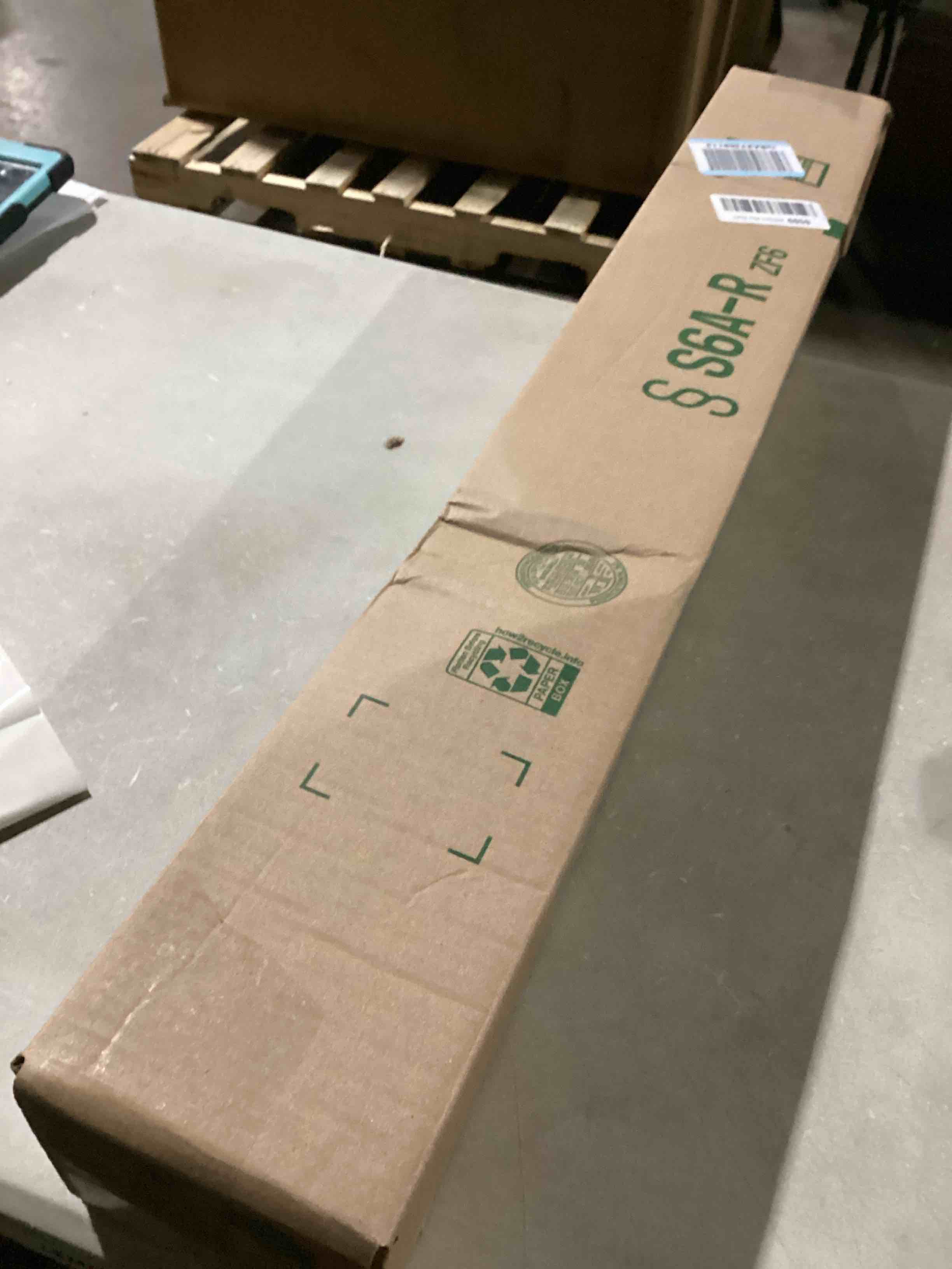 https://s3.amazonaws.com/lotting-images-prod/bidfta/TEA2177686_1746547538861.jpeg